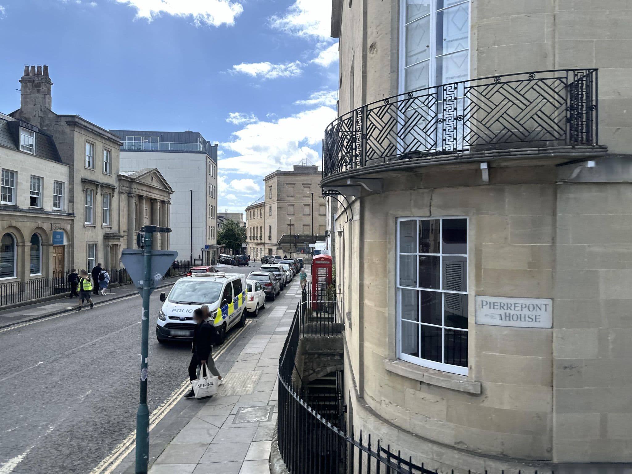 Street view near The Halcyon Hotel, Bath — © amaiman (CC BY-SA · Mapillary)