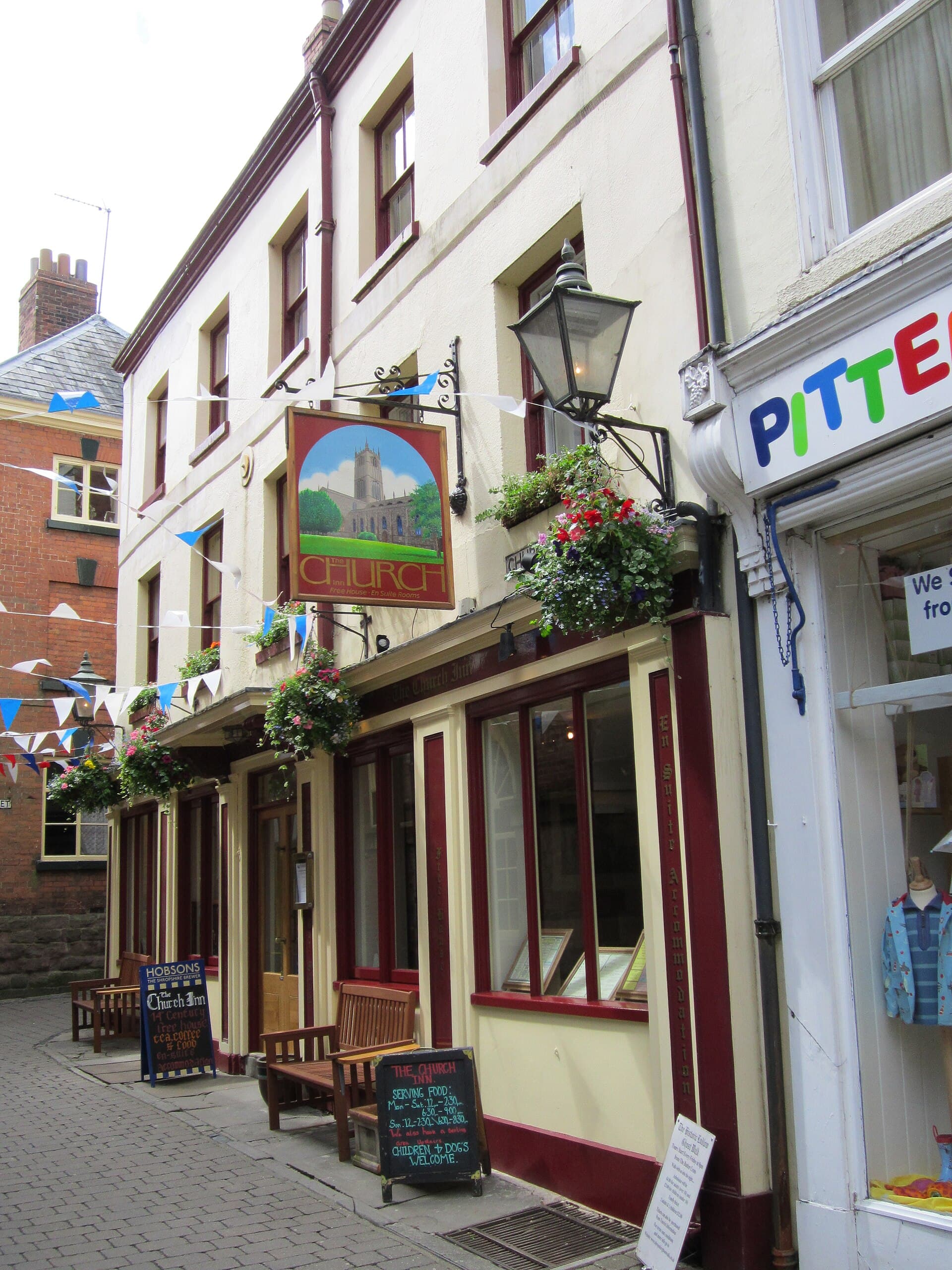 The Church Inn (via Wikimedia Commons, CC BY-SA 3.0)