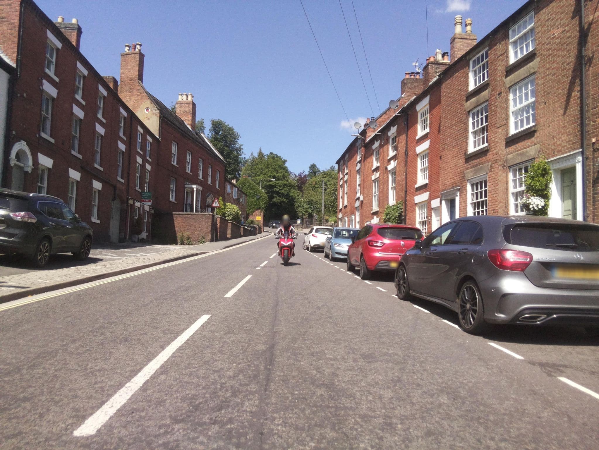 Street view near Bramhalls of Ashbourne, Ashbourne — © southglos (CC BY-SA · Mapillary)