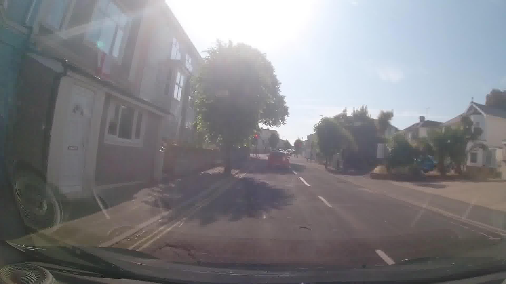 Street view near Berkeley Court Hotel, Shanklin — © trigpoint (CC BY-SA · Mapillary)