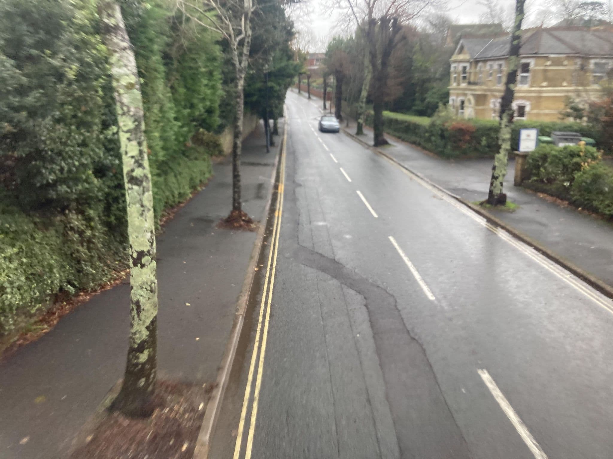 Street view near Foxhills, Shanklin — © cjmalone (CC BY-SA · Mapillary)