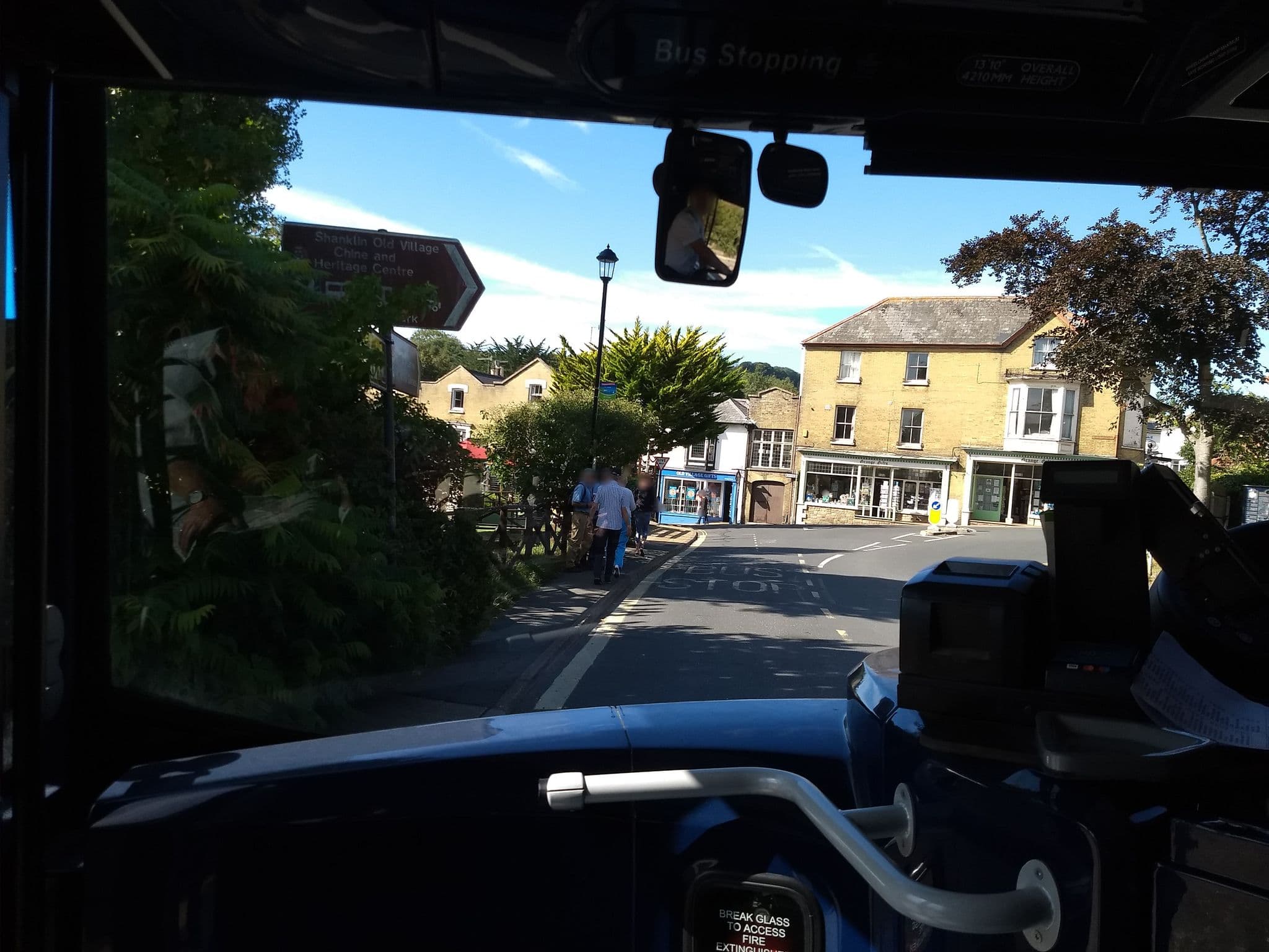 Street view near Chine House Apartment, Shanklin — © mappernerd (CC BY-SA · Mapillary)