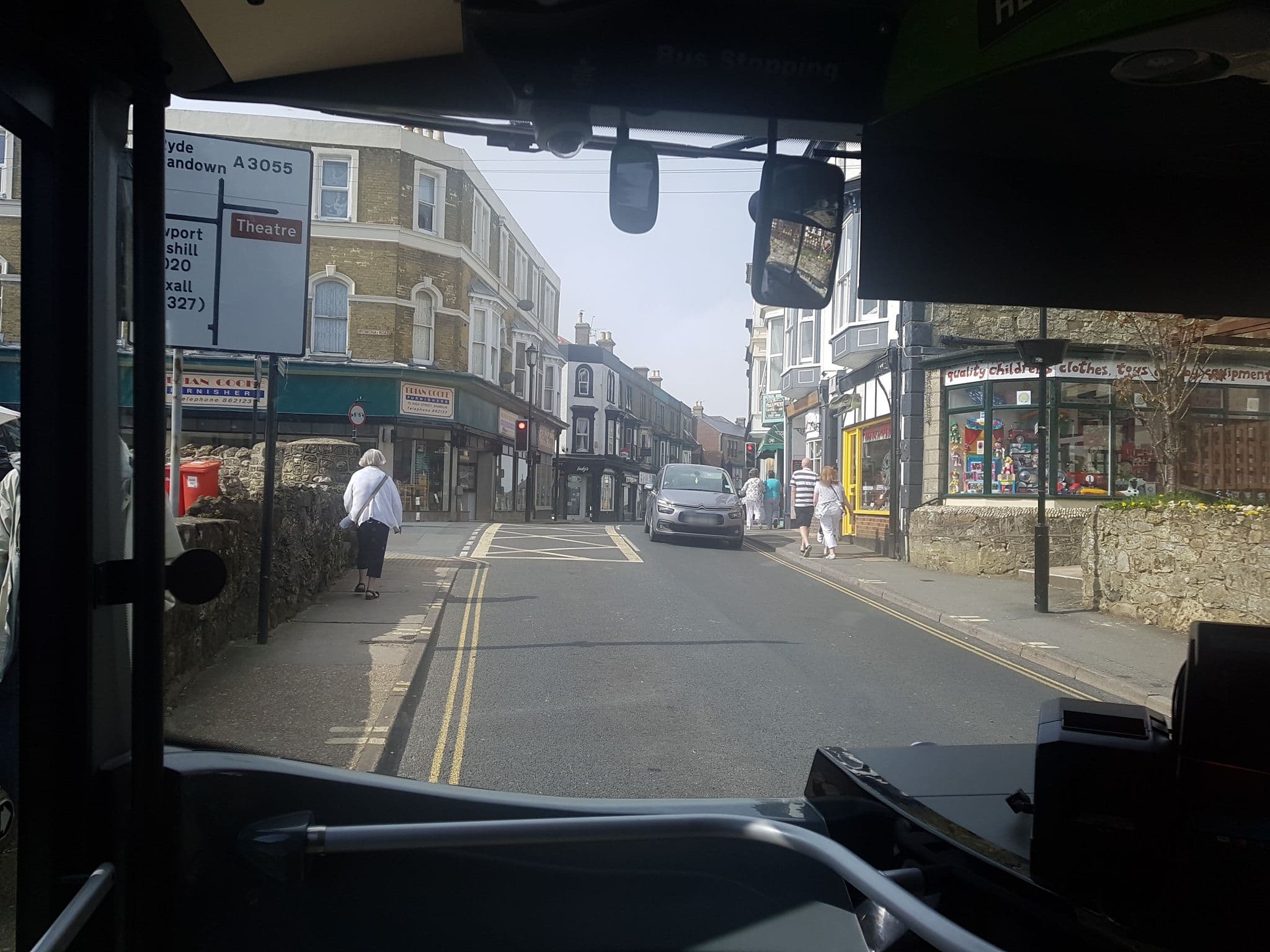 Street view near Daishs Hotel Shanklin, Shanklin — © mappernerd (CC BY-SA · Mapillary)