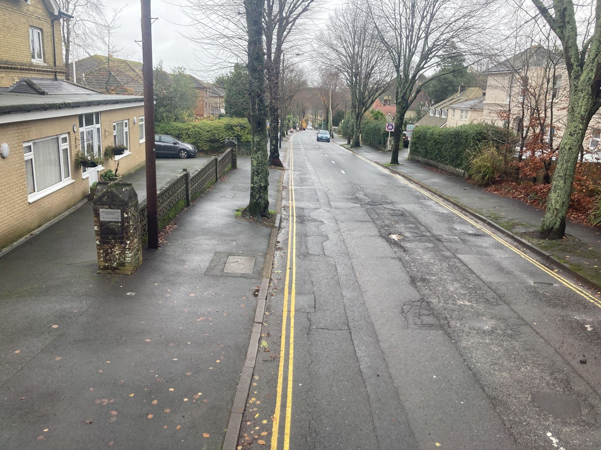 Street view near Orchardcroft Hotel, Shanklin — © cjmalone (CC BY-SA · Mapillary)
