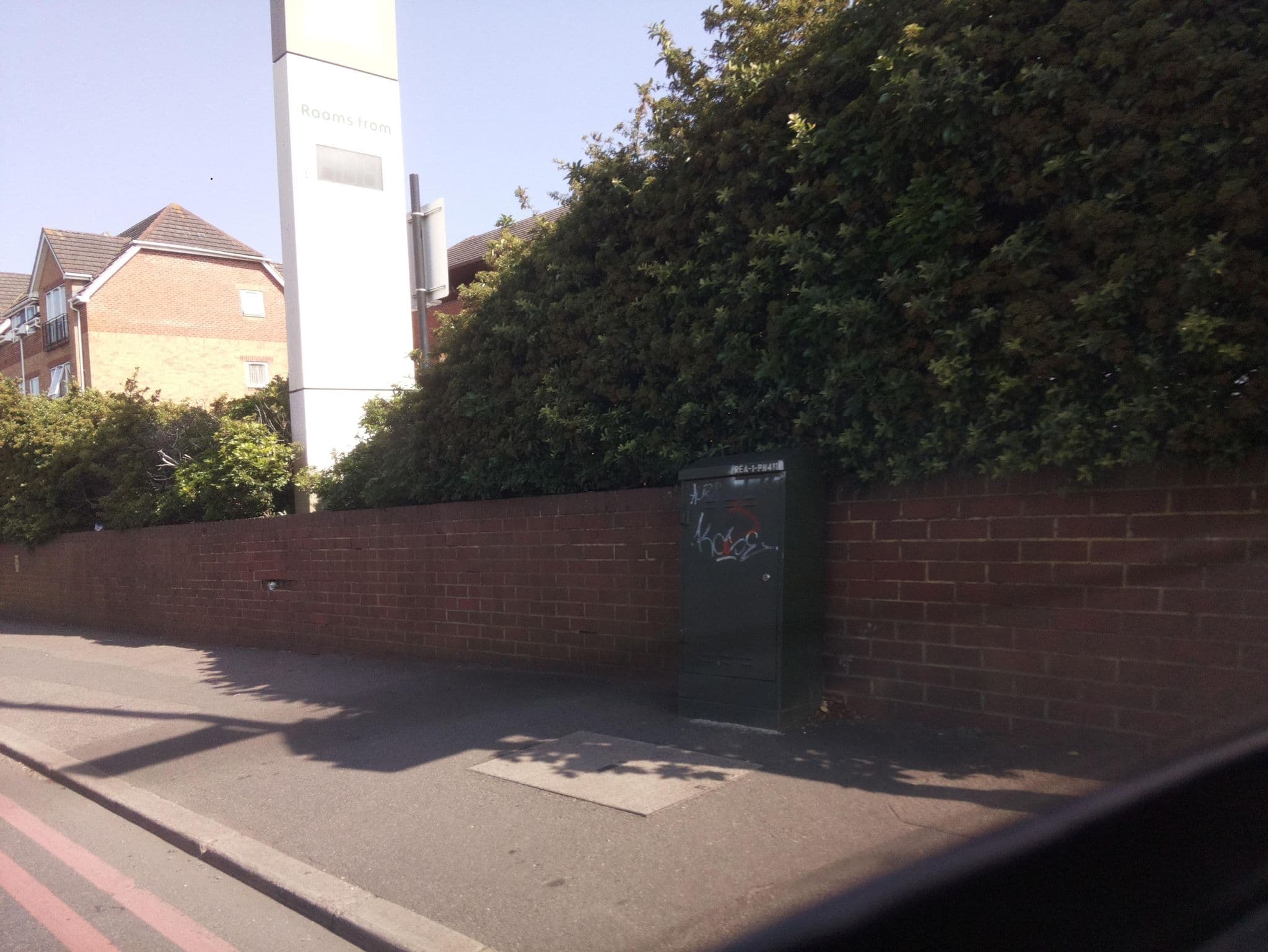 Street view near Ibis Styles Hotel, Reading — © southglos (CC BY-SA · Mapillary)