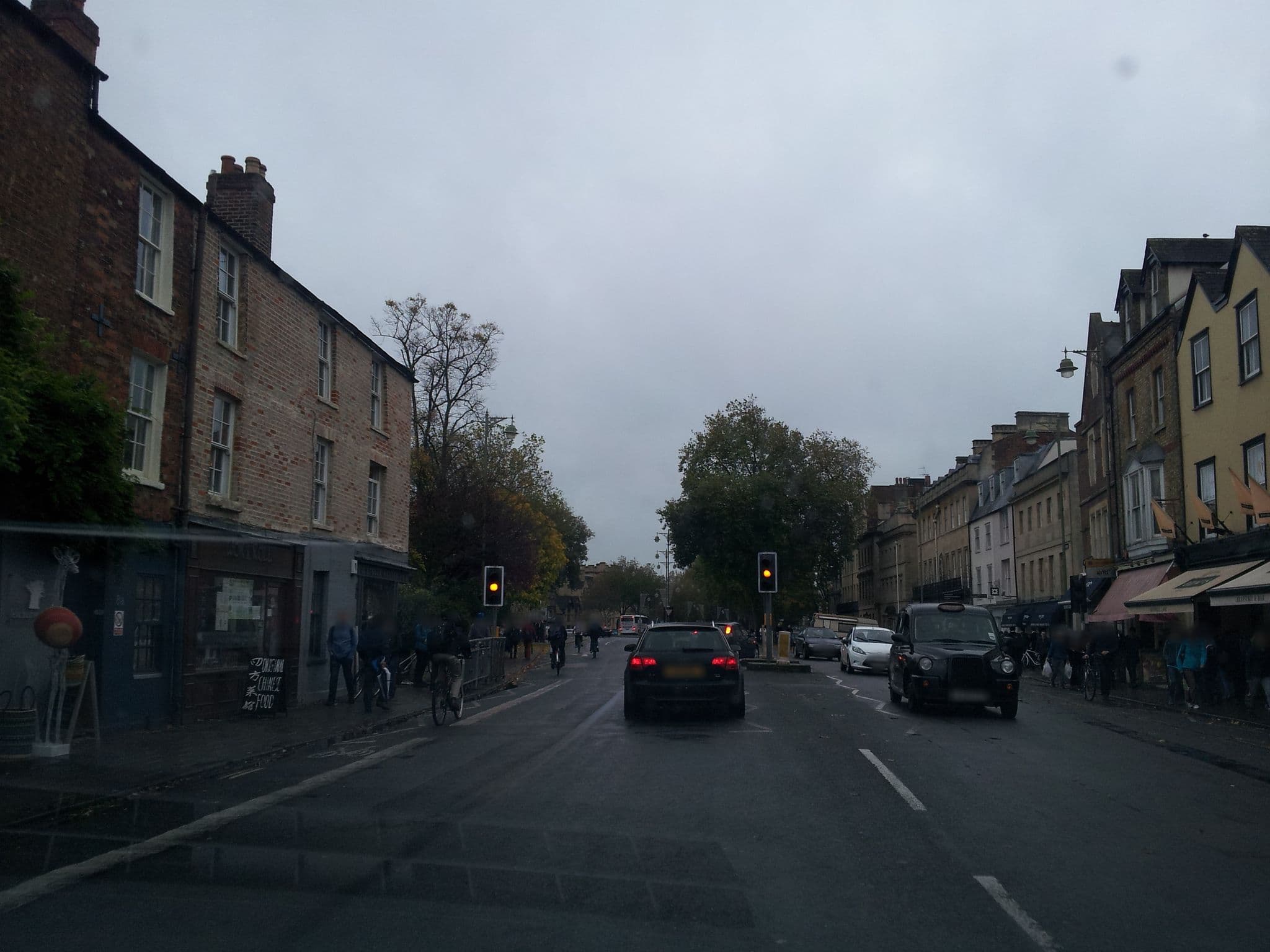 Street view near Oxford Apartments, Oxford — © adam2 (CC BY-SA · Mapillary)