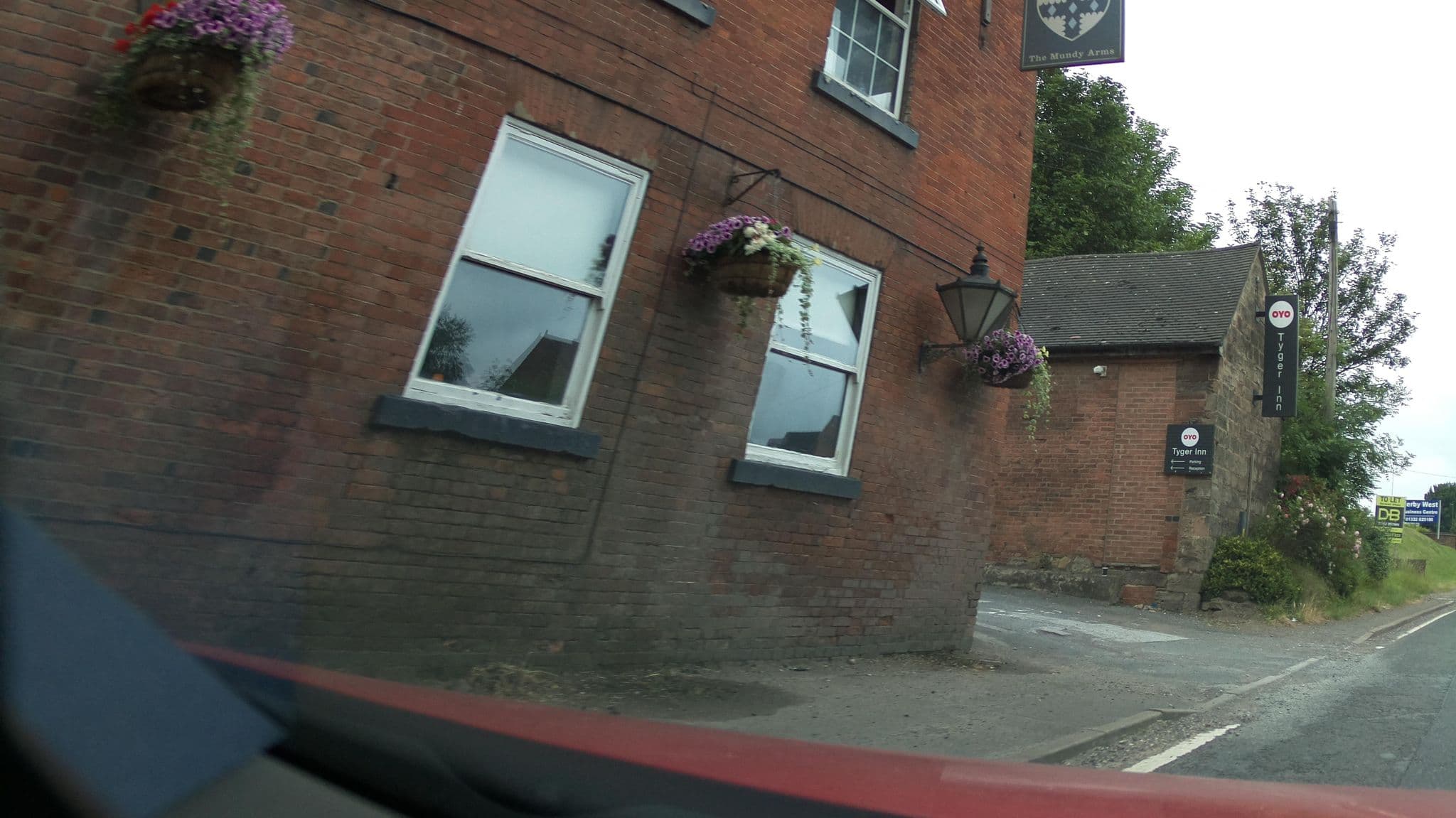 Street view near OYO Tyger Inn, Derby, Derby — © southglos (CC BY-SA · Mapillary)