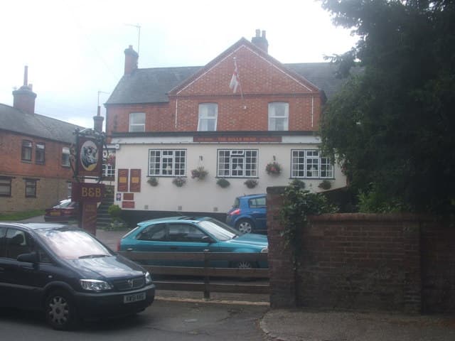 The Bull's Head (via Wikimedia Commons, CC BY-SA 2.0)