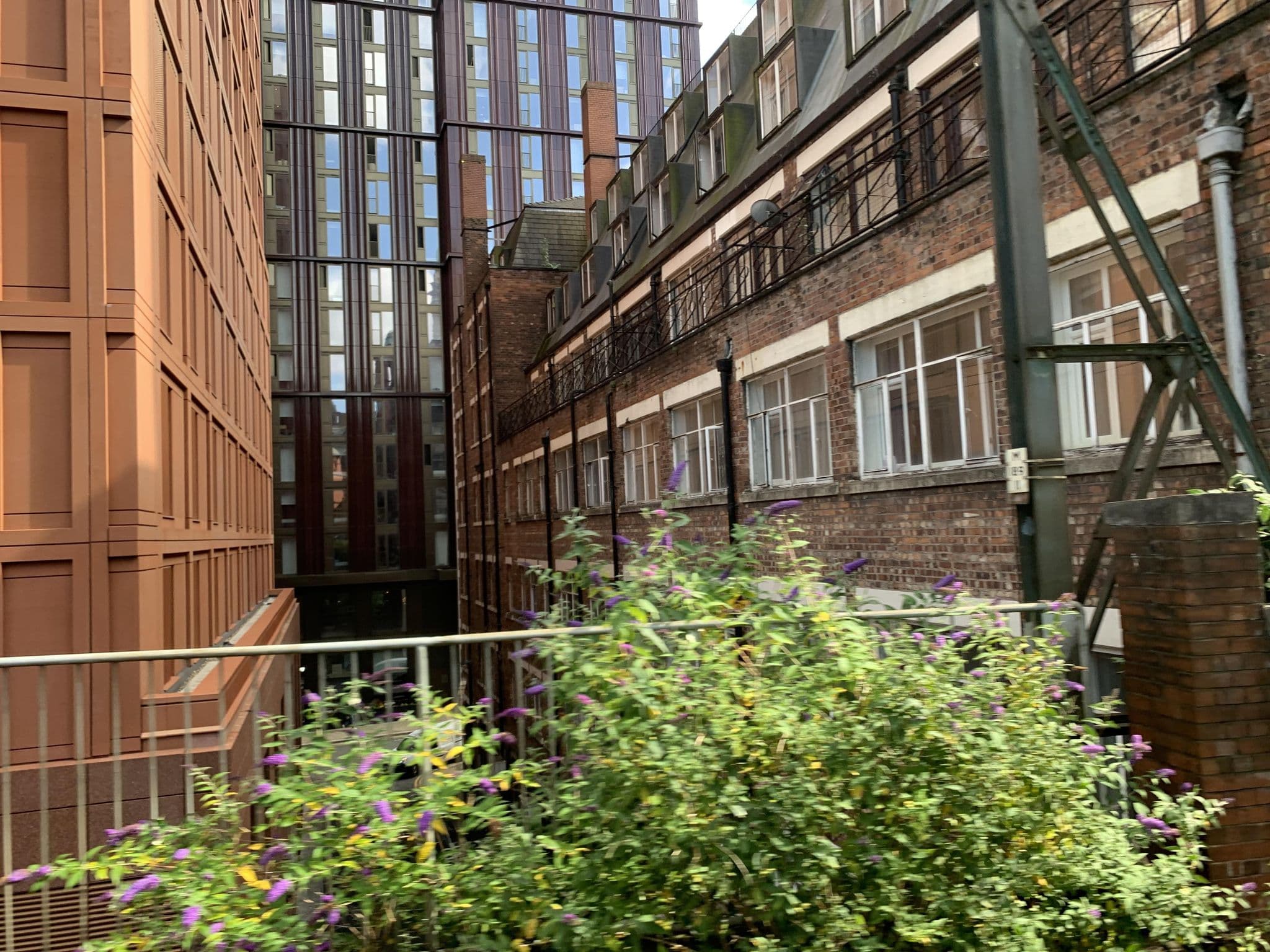 Street view near The Palace Hotel of Manchester, Manchester — © gmc (CC BY-SA · Mapillary)