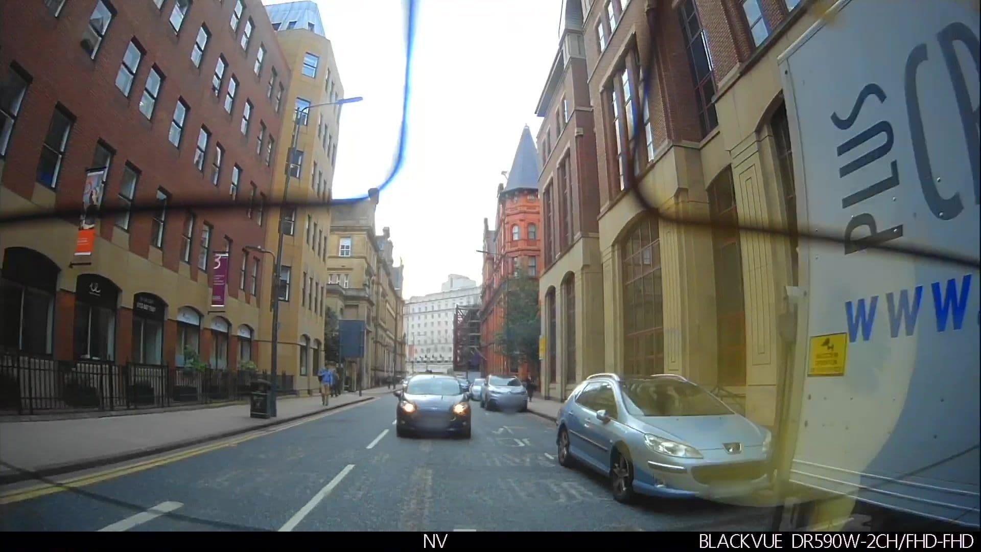 Street view near Weetwood Hall Hotel, Leeds — © lamaar639 (CC BY-SA · Mapillary)
