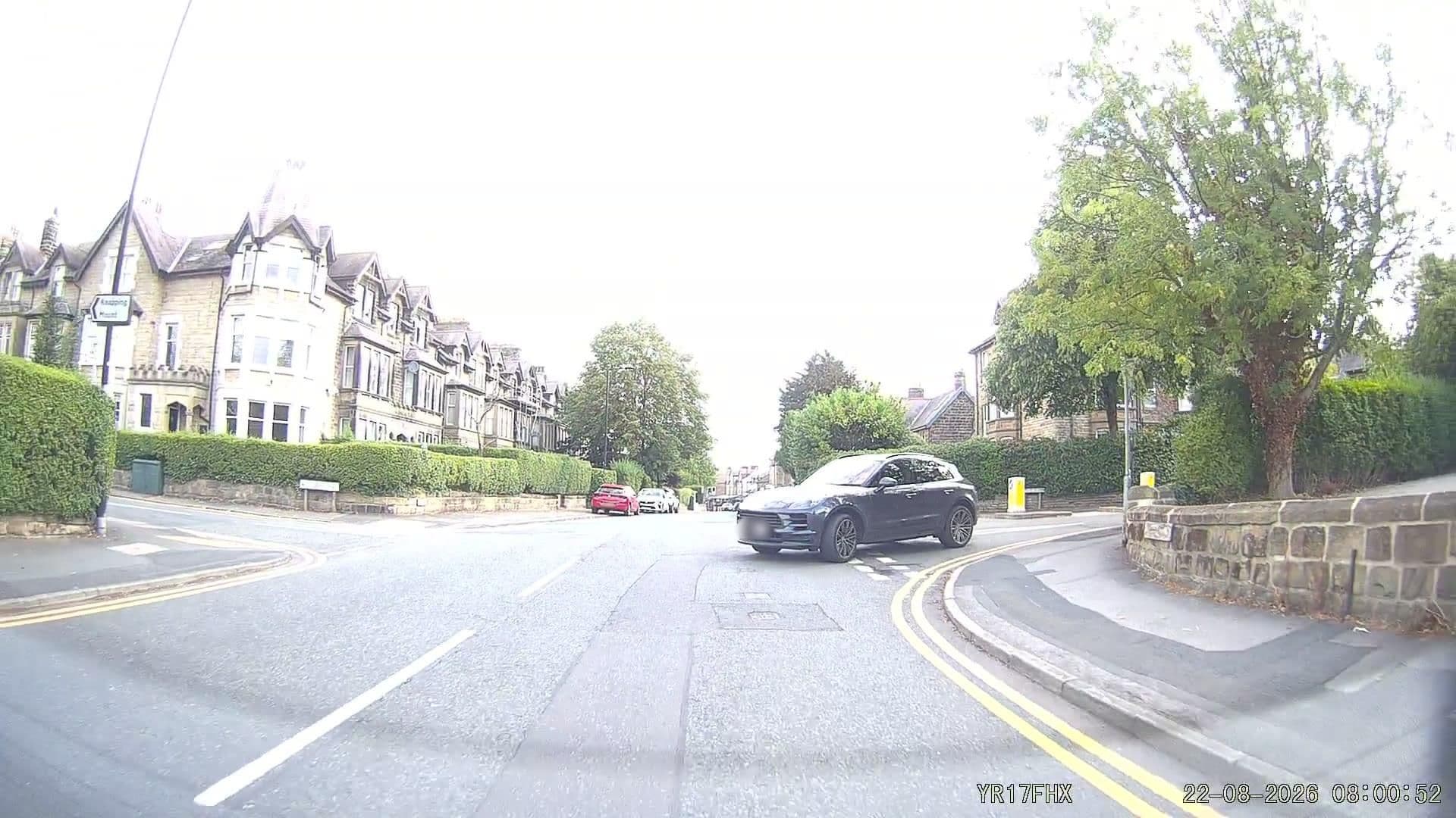 Street view near The Gables Hotel, Harrogate — © aidan573 (CC BY-SA · Mapillary)