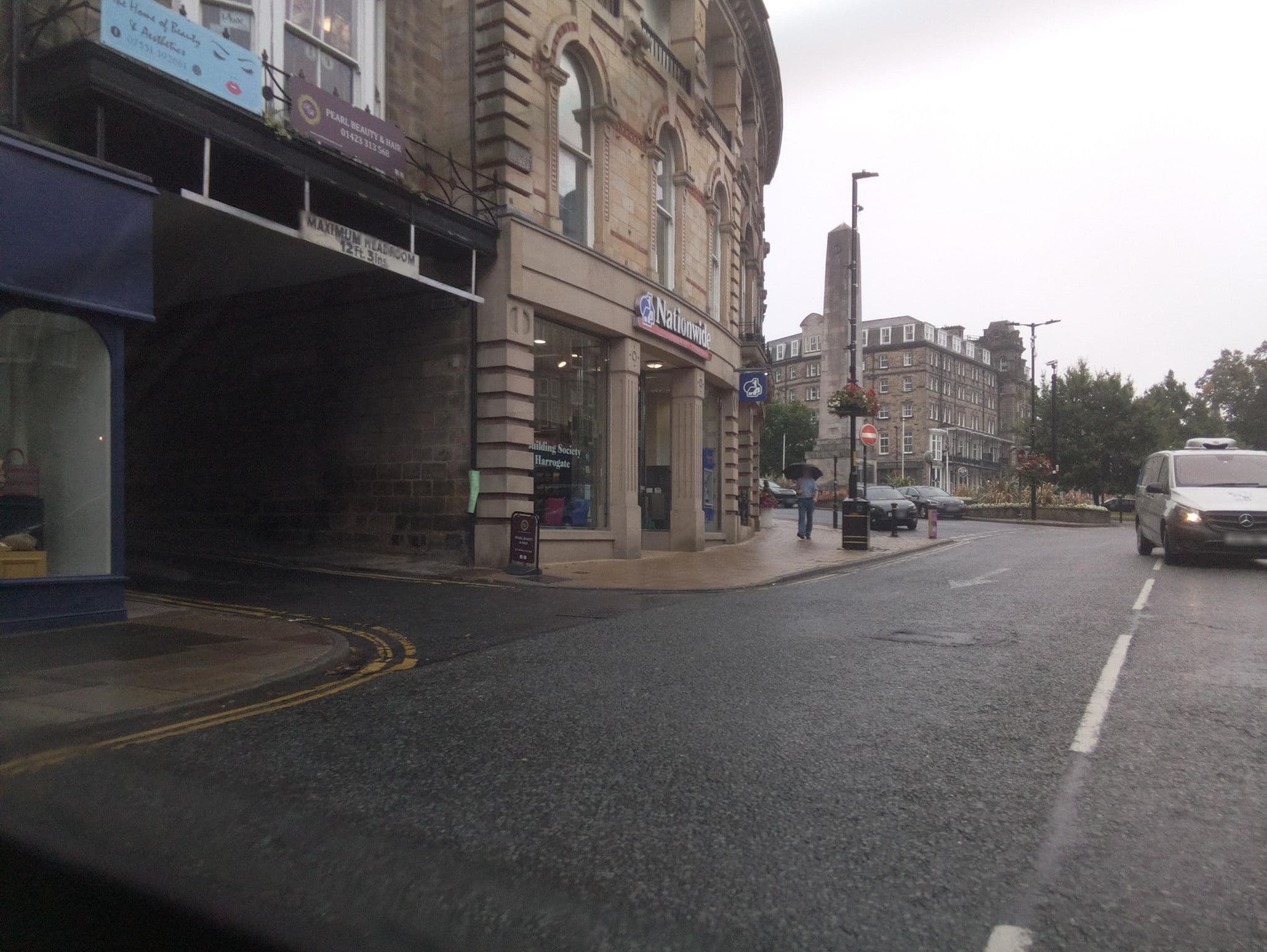 Street view near The Harrogate Inn, Harrogate — © southglos (CC BY-SA · Mapillary)