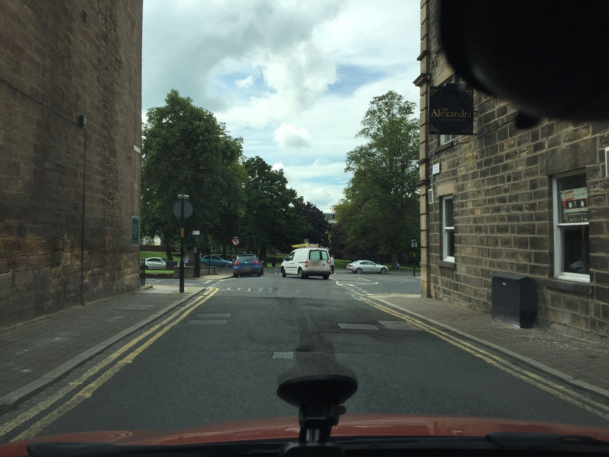 Street view near Studley Hotel Limited, Harrogate — © mackerski (CC BY-SA · Mapillary)