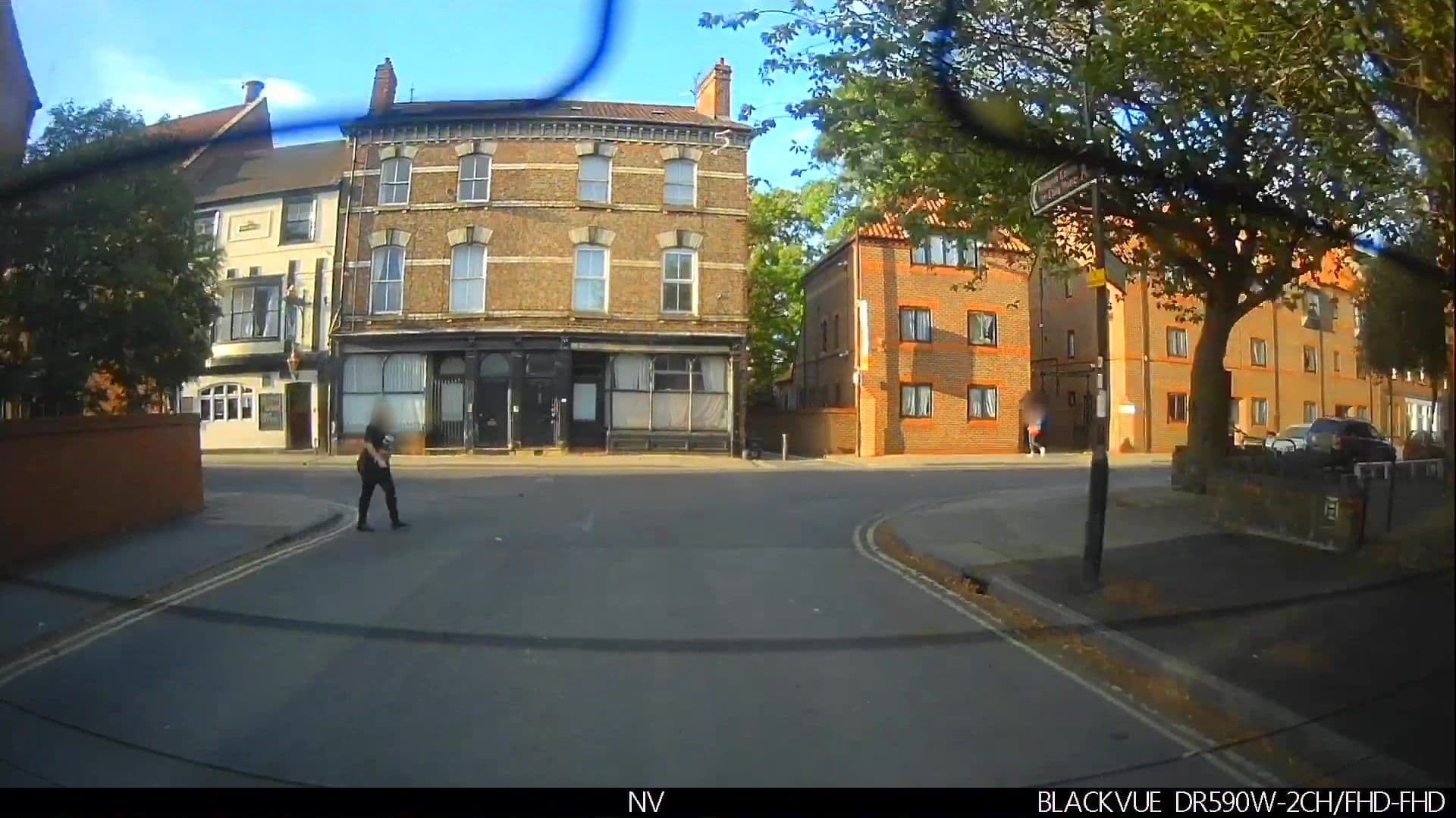 Street view near Hotel Indigo York, York — © lamaar639 (CC BY-SA · Mapillary)