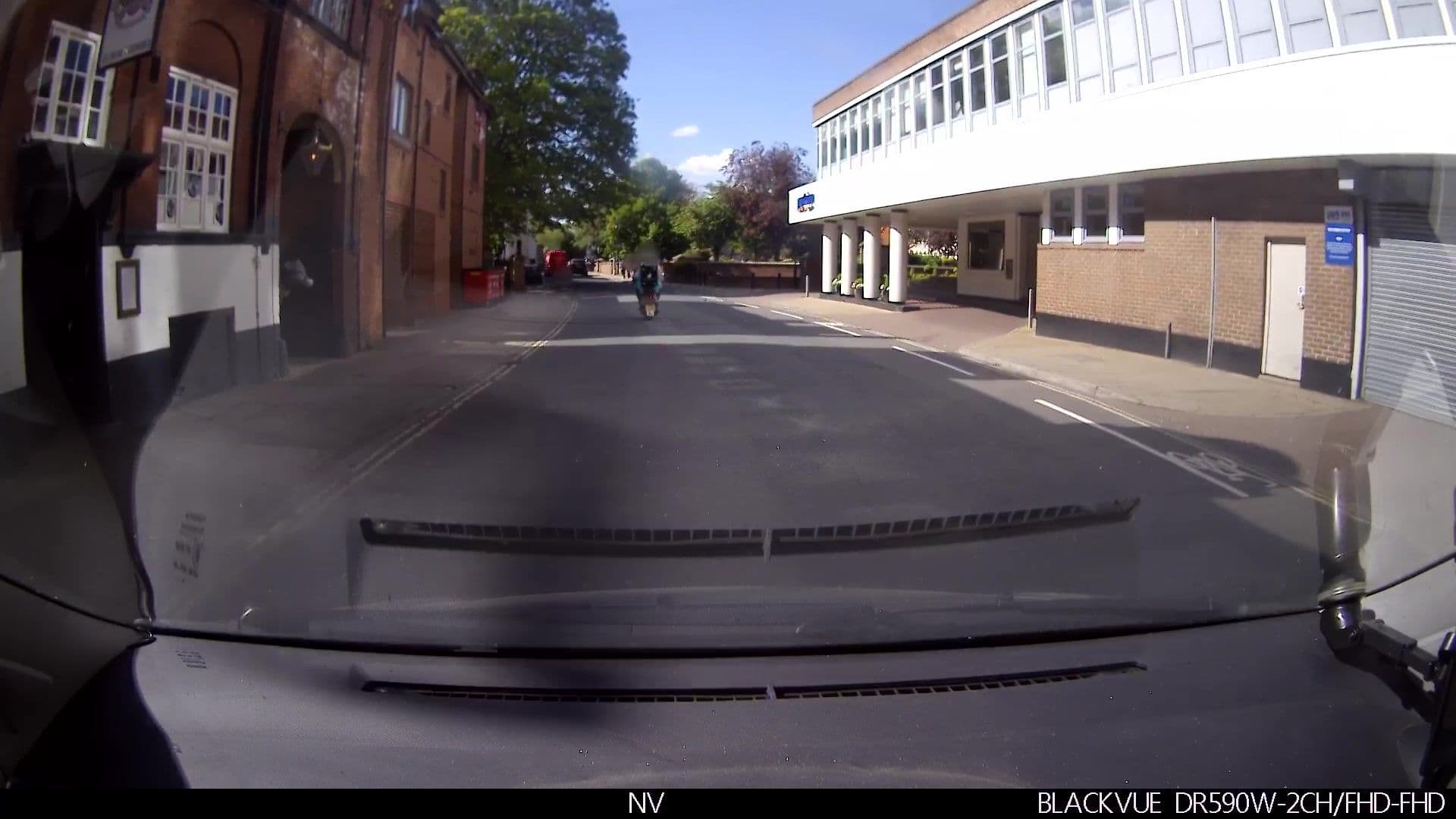 Street view near York Moat House, York — © lamaar639 (CC BY-SA · Mapillary)