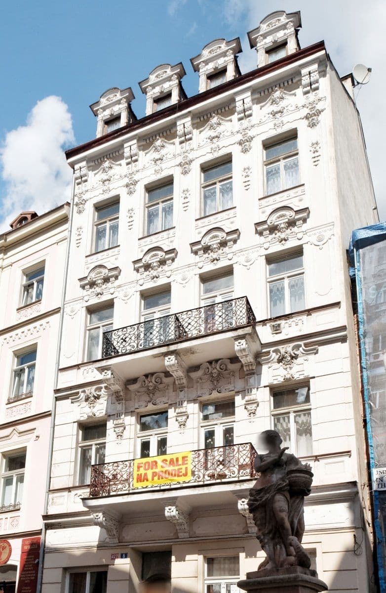 Street view near Hotel Ontario garni, Karlovy Vary — © txllxt (CC BY-SA · Mapillary)