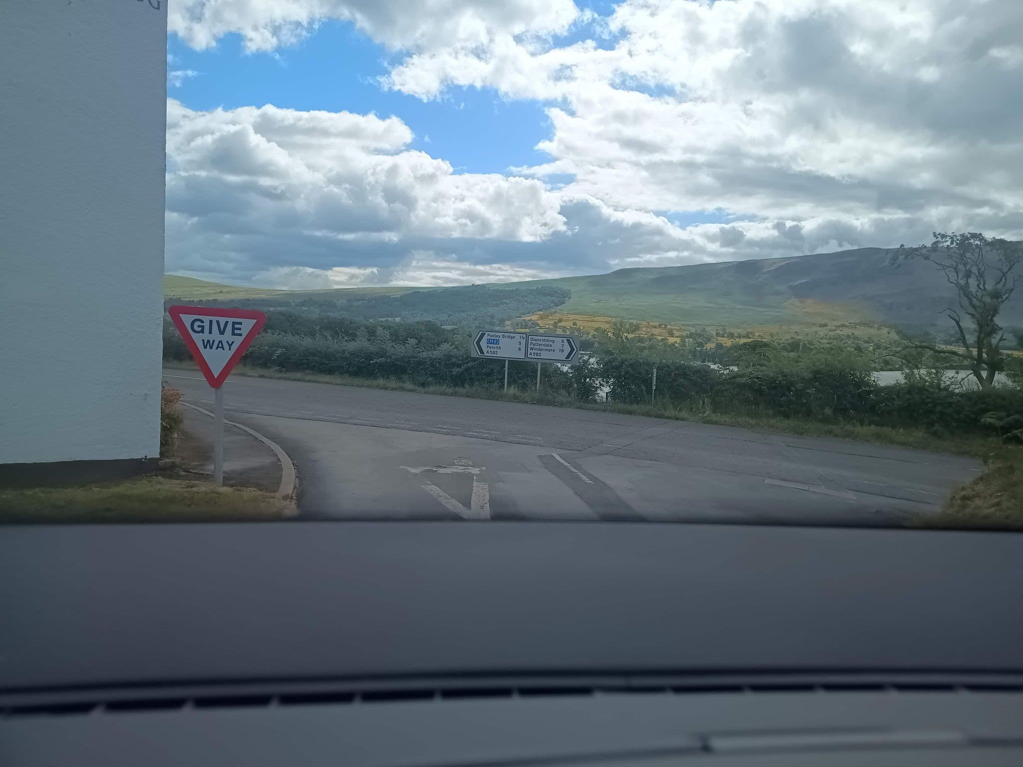 Street view near The Brackenrigg Inn, Penrith — © zuse (CC BY-SA · Mapillary)