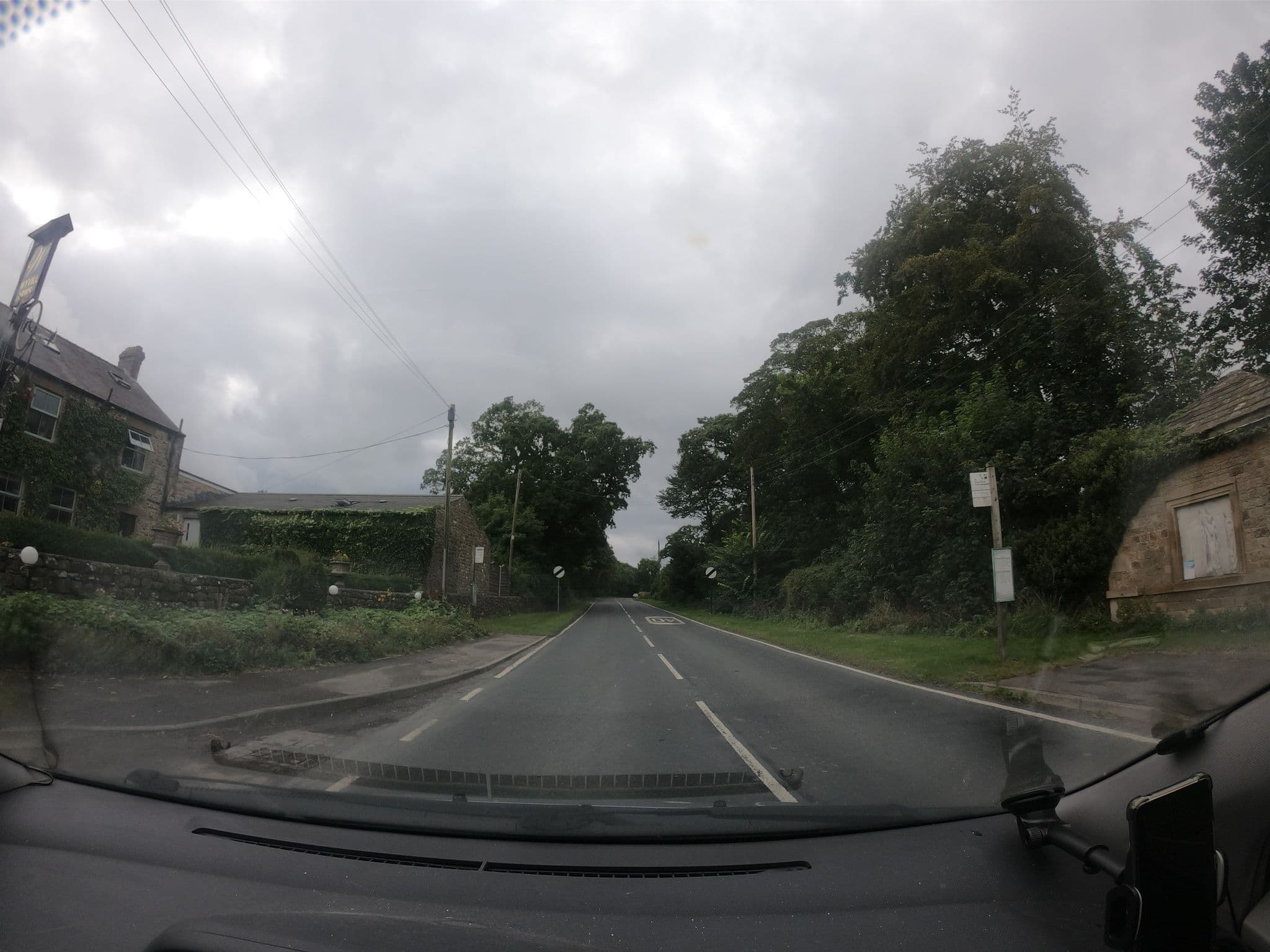 Street view near Wyvill Arms, Leyburn — © lamaar639 (CC BY-SA · Mapillary)
