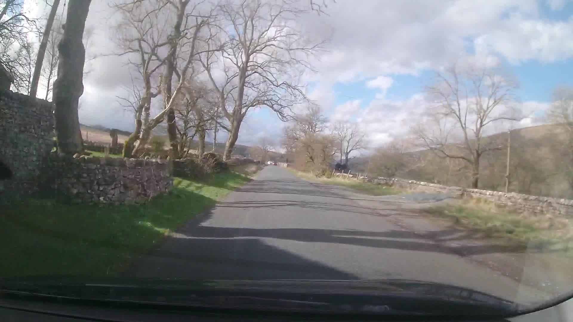 Street view near Warren House B&B, Grassington — © trigpoint (CC BY-SA · Mapillary)