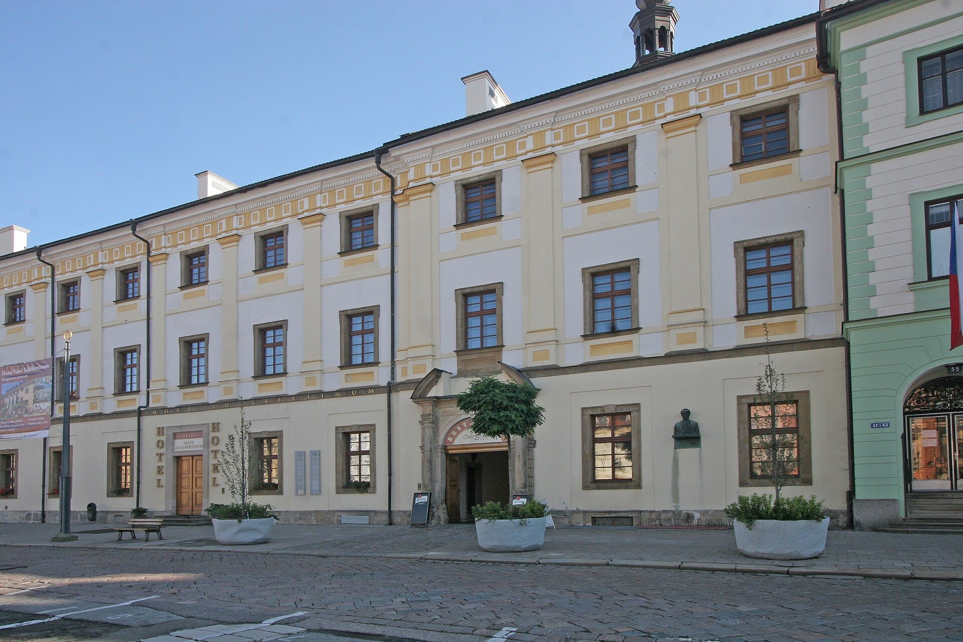 Nové Adalbertinum (via Wikimedia Commons, CC BY-SA 3.0)