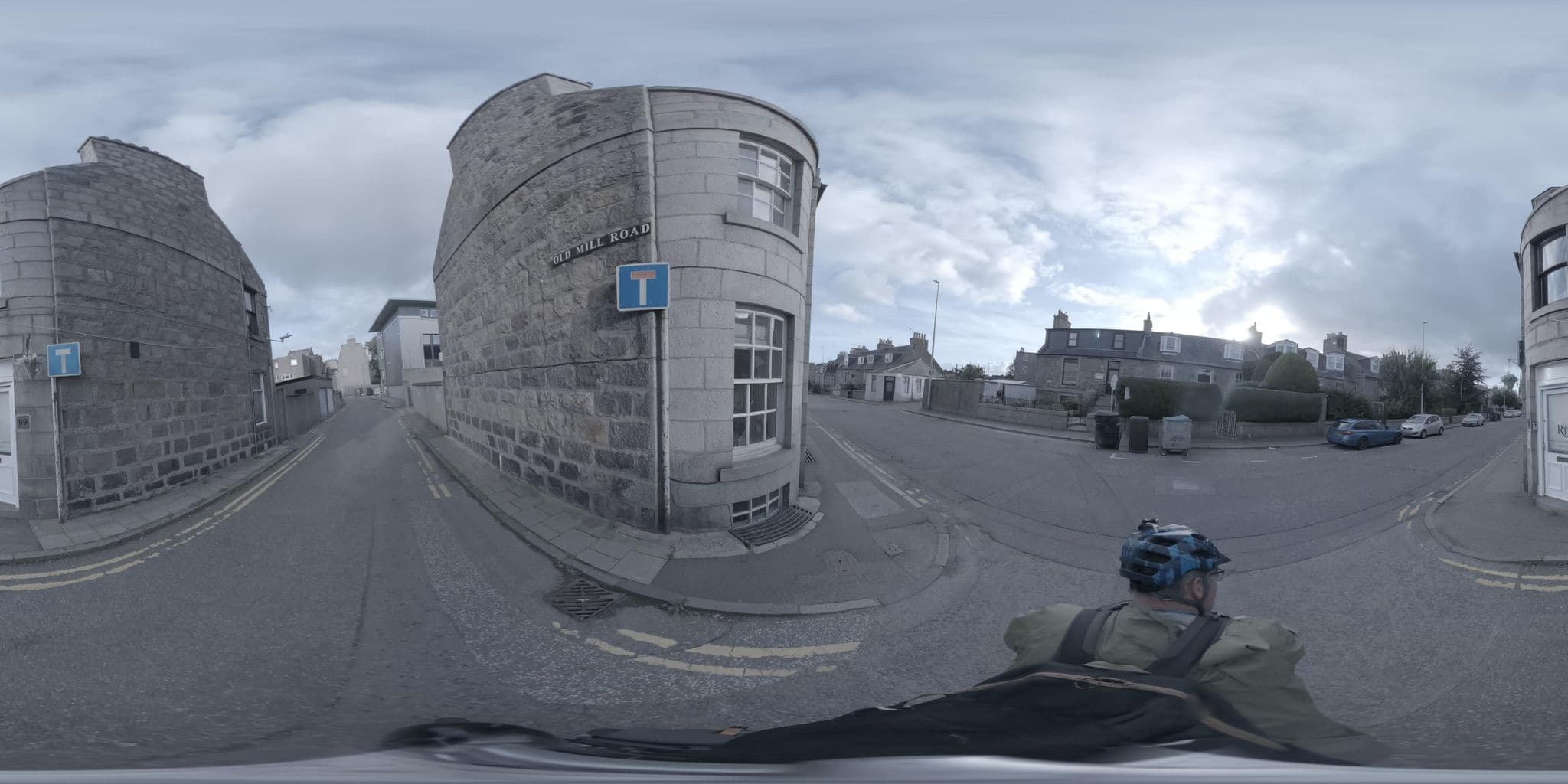Street view near Braeside Guest House, Aberdeen — © coetserw (CC BY-SA · Mapillary)
