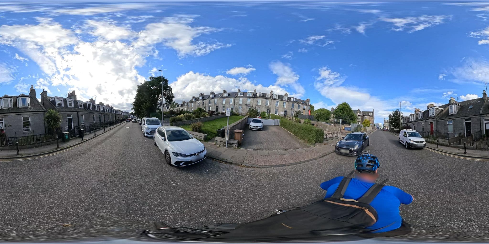 Street view near Springbank Hotel, Aberdeen — © coetserw (CC BY-SA · Mapillary)