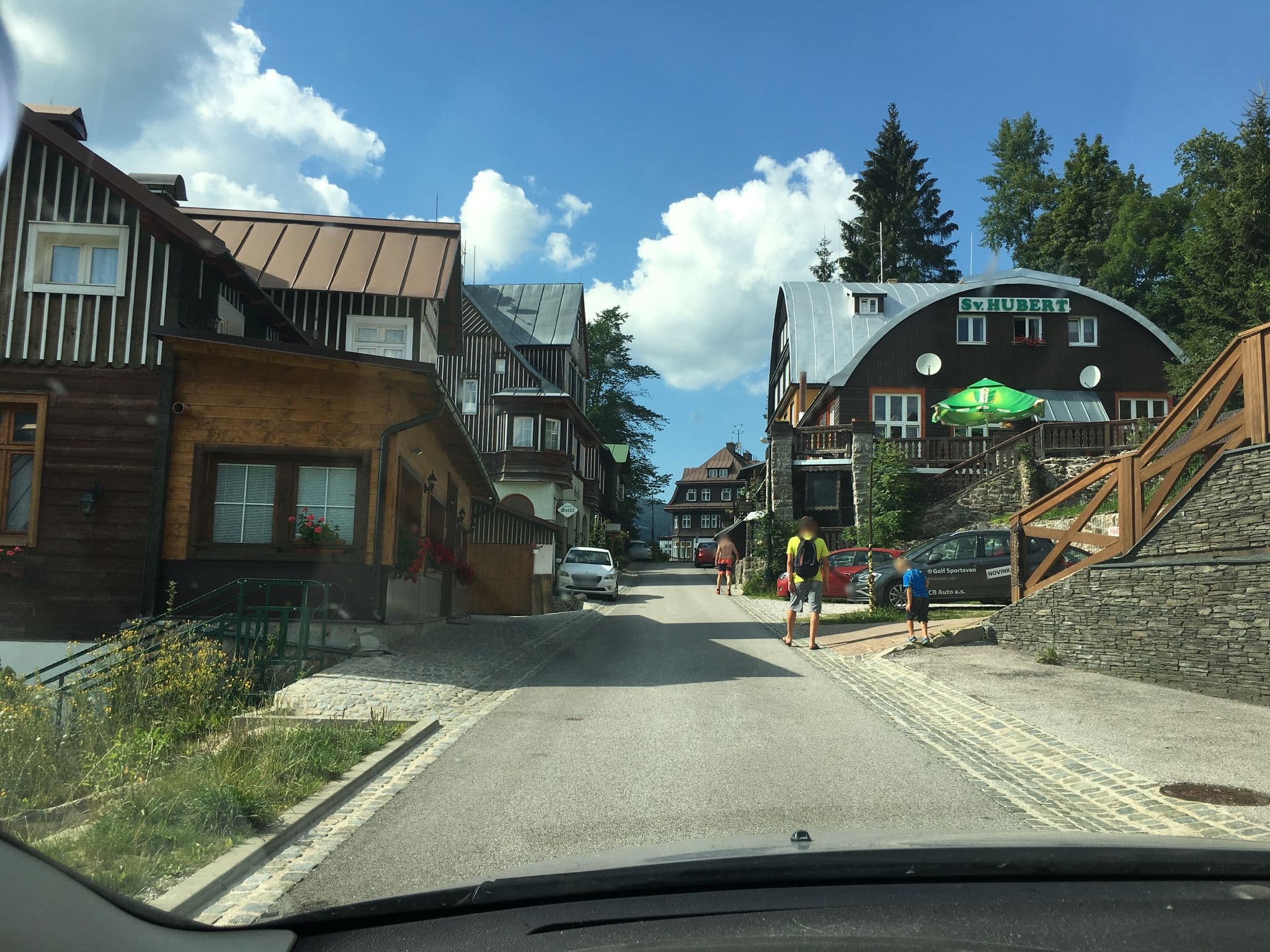Street view near Jaruška, Špindlerův Mlýn