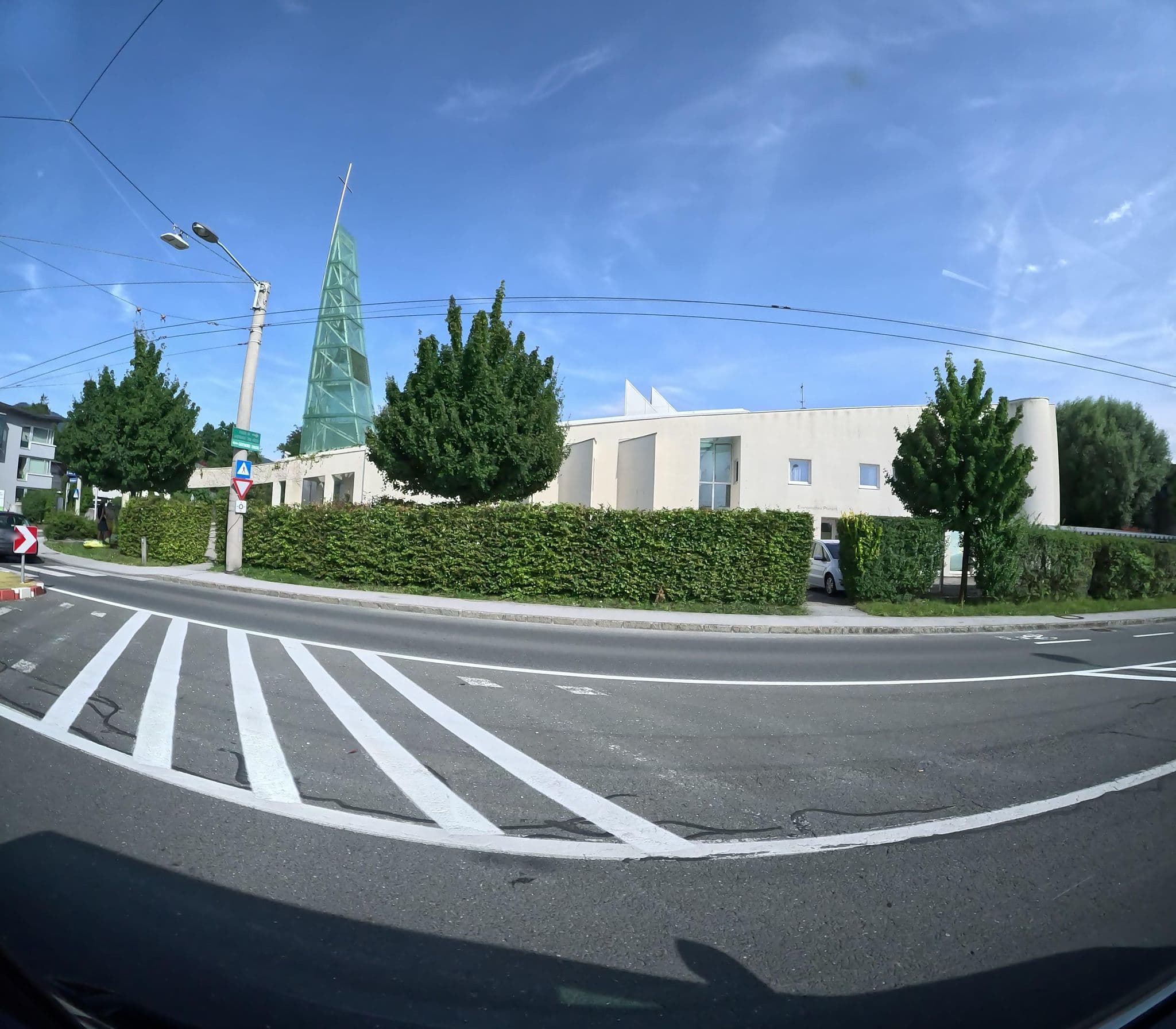 Street view near Studentenheim Katharina von Bora, Salzburg — © erias (CC BY-SA · Mapillary)