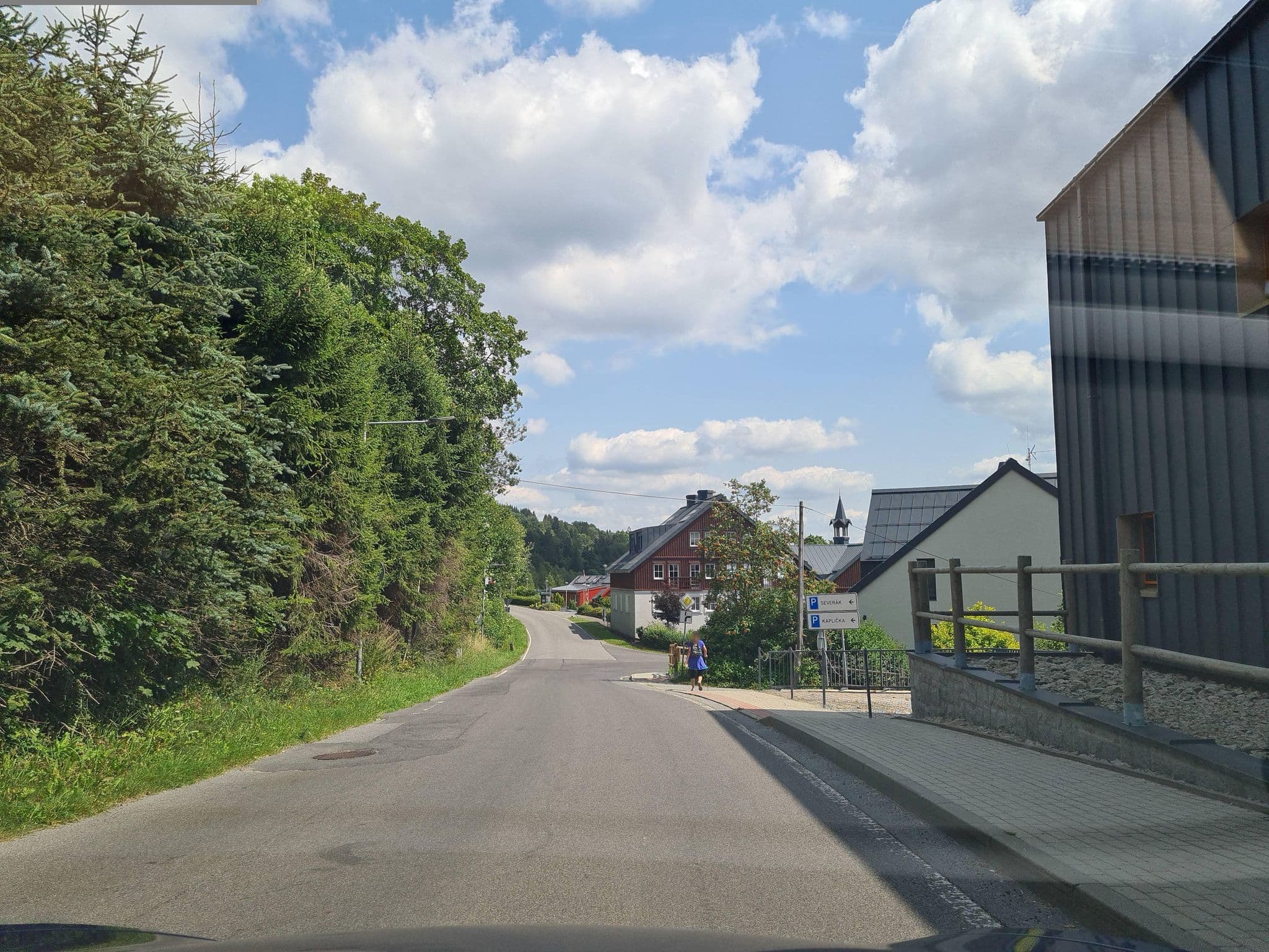 Street view near Penzion Bílá Vrána, Janov nad Nisou — © kino (CC BY-SA · Mapillary)