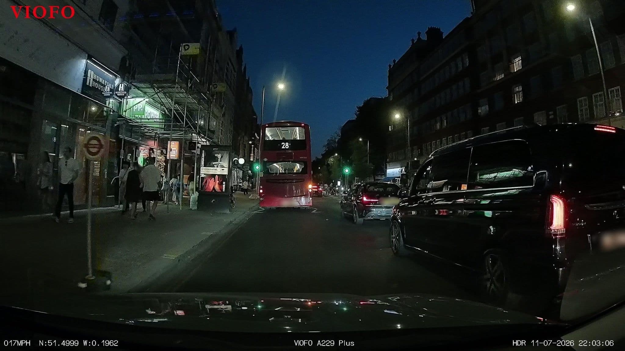 Street view near Oakdale Apartments, Earls Court — © RyanBush (CC BY-SA · Mapillary)