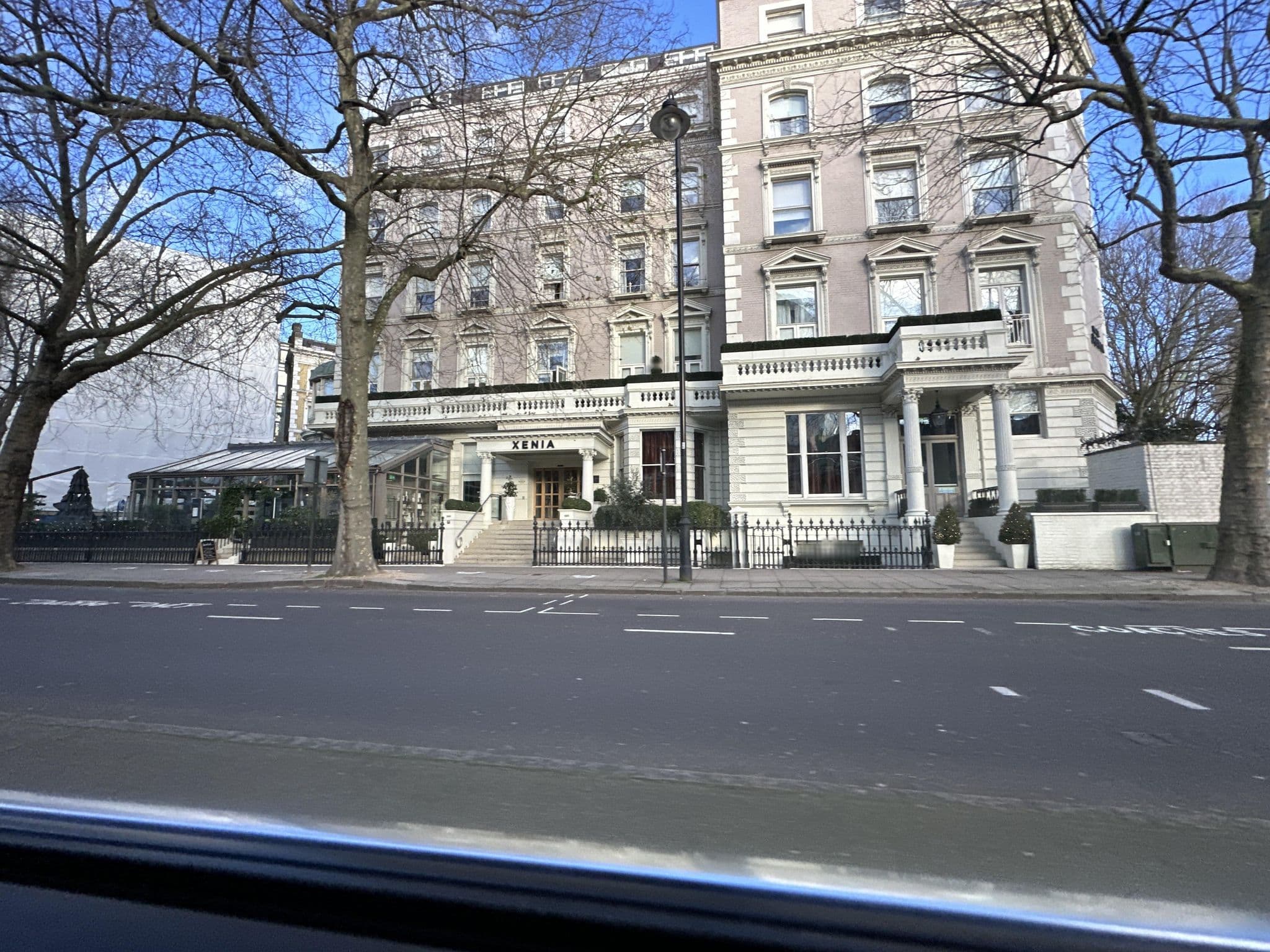 Street view near Majestic Hotel, Earls Court — © wasd42 (CC BY-SA · Mapillary)