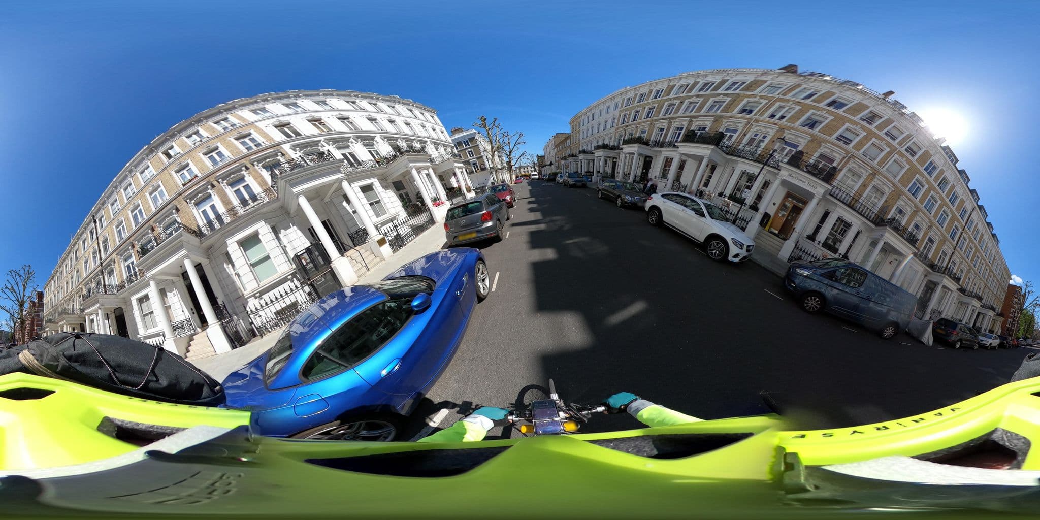 Street view near L 08, Earls Court — © Stefdegreef (CC BY-SA · Mapillary)