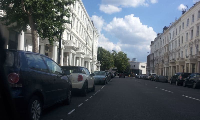 Street view near St. George's Victoria, Pimlico — © paulbiv (CC BY-SA · Mapillary)