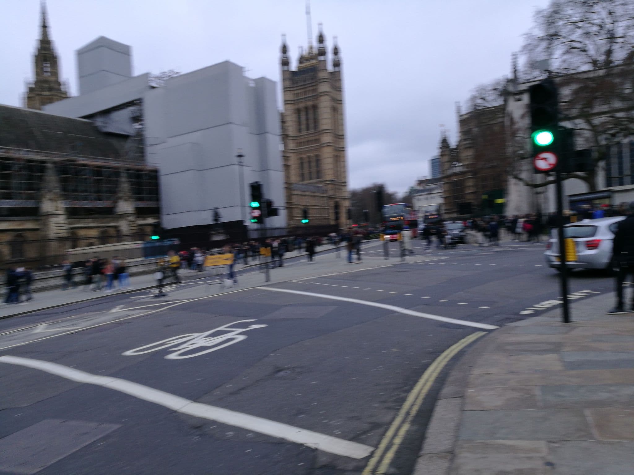 Street view near Wellesley, City of Westminster — © rsandu (CC BY-SA · Mapillary)