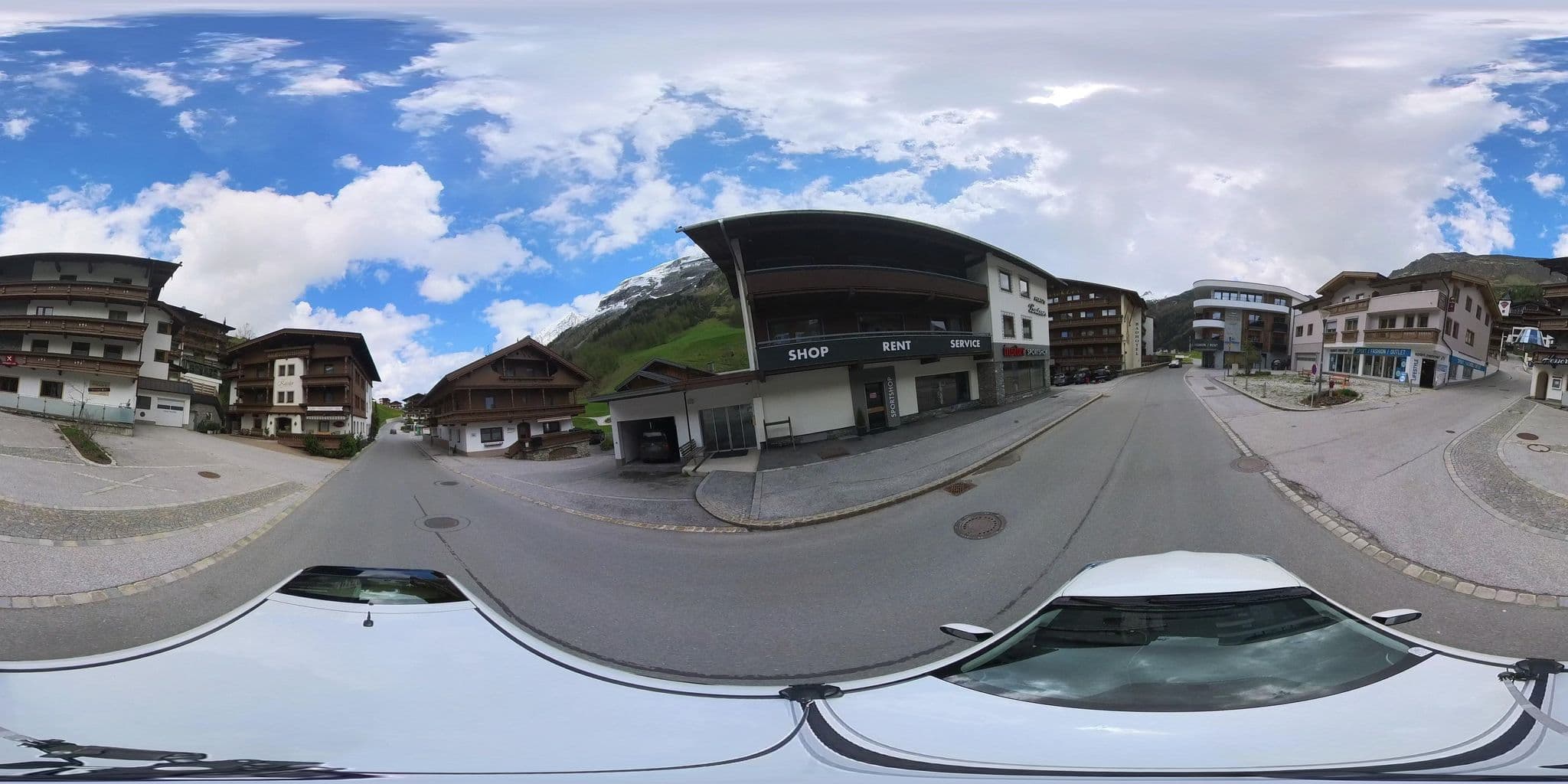 Street view near Haus Hintertux, Tux — © osmplus_org (CC BY-SA · Mapillary)