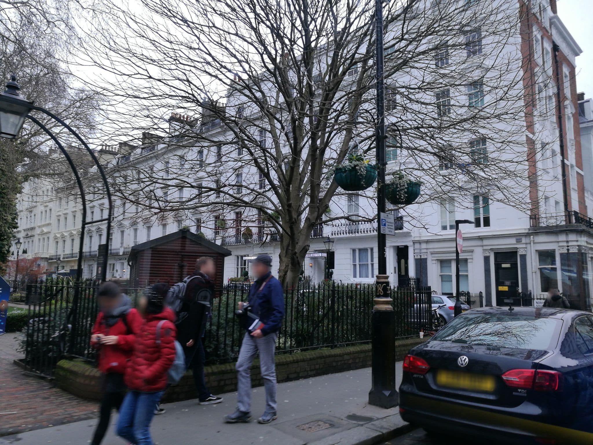 Street view near Cardiff Hotel London, Hyde Park — © rsandu (CC BY-SA · Mapillary)