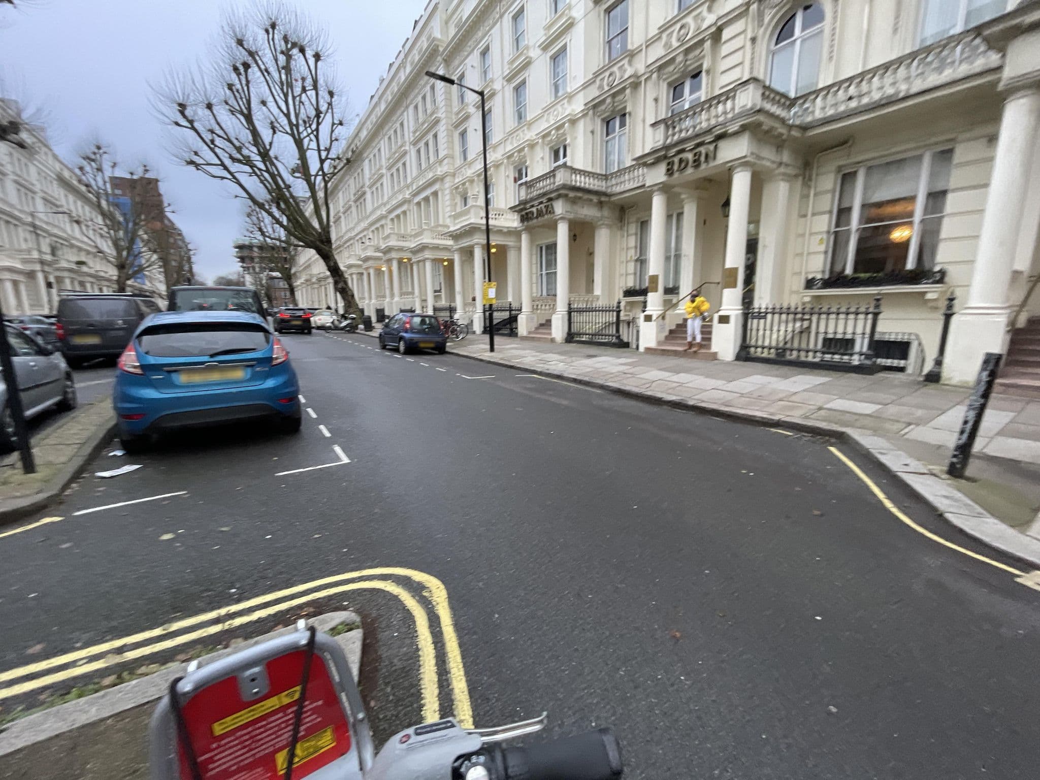 Street view near House Of Oven, Lancaster Gate — © asturksever (CC BY-SA · Mapillary)
