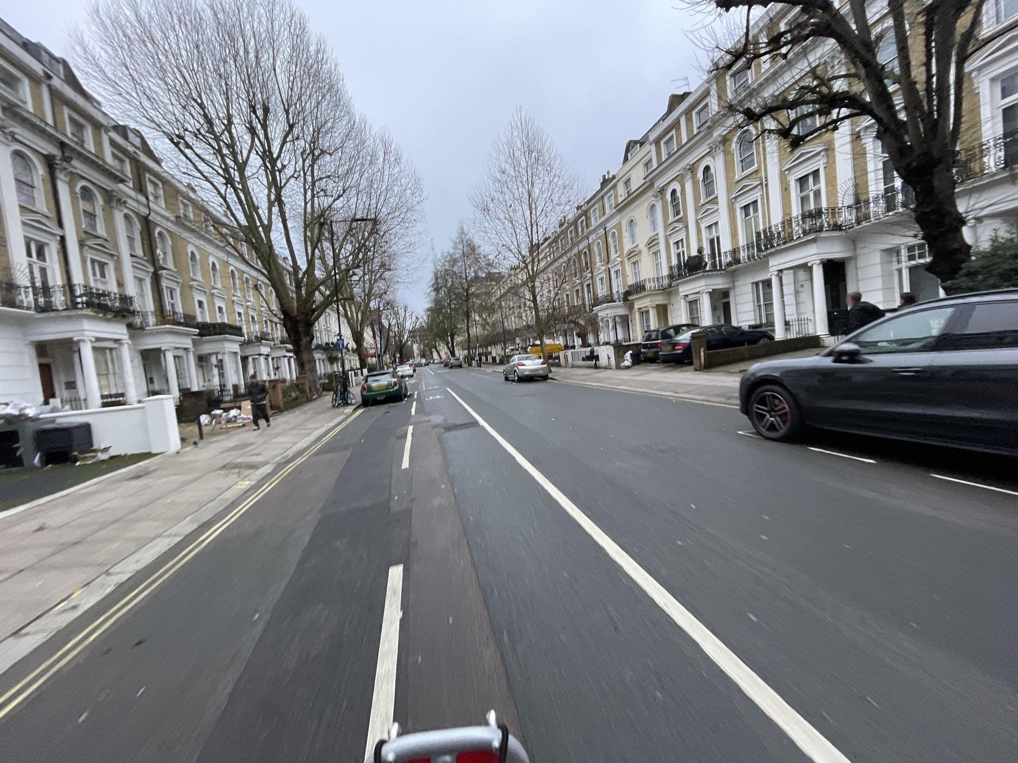 Street view near Park Grand Bayswater, Lancaster Gate — © asturksever (CC BY-SA · Mapillary)