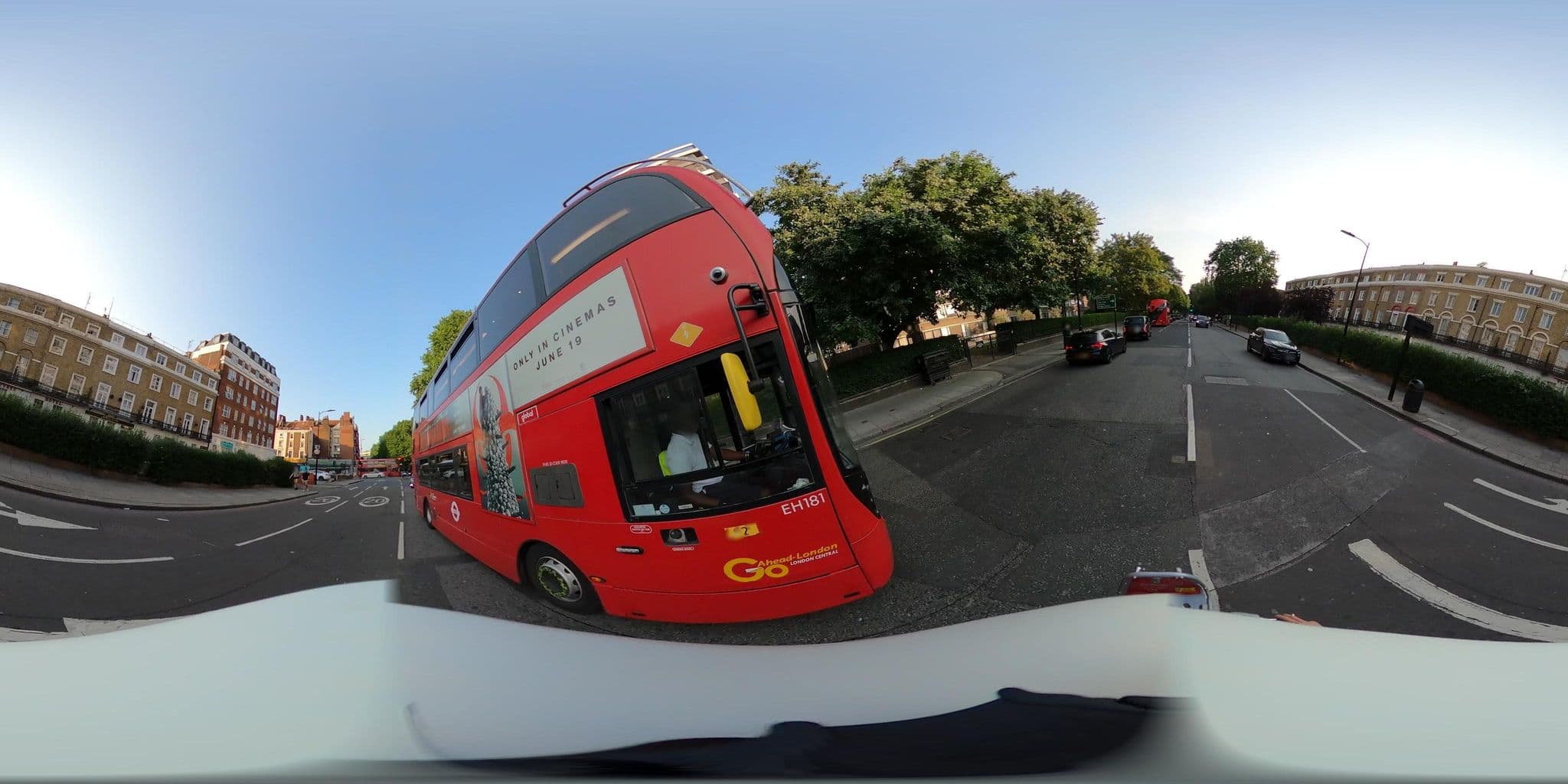 Street view near The Cecil Court Hotel, Hyde Park — © NatchaponJ (CC BY-SA · Mapillary)