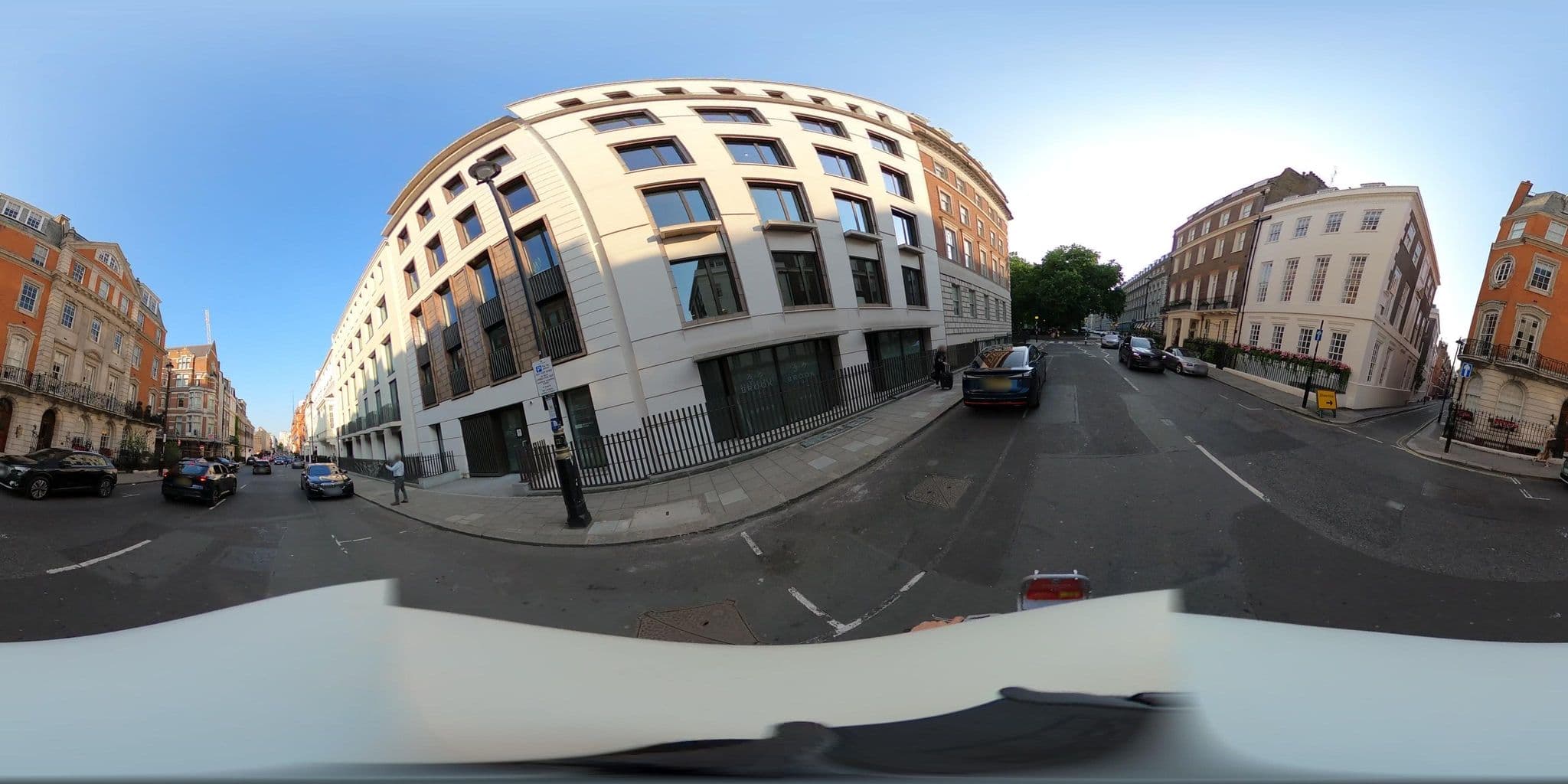 Street view near Millennium Grosvenor Square, West End of London — © NatchaponJ (CC BY-SA · Mapillary)