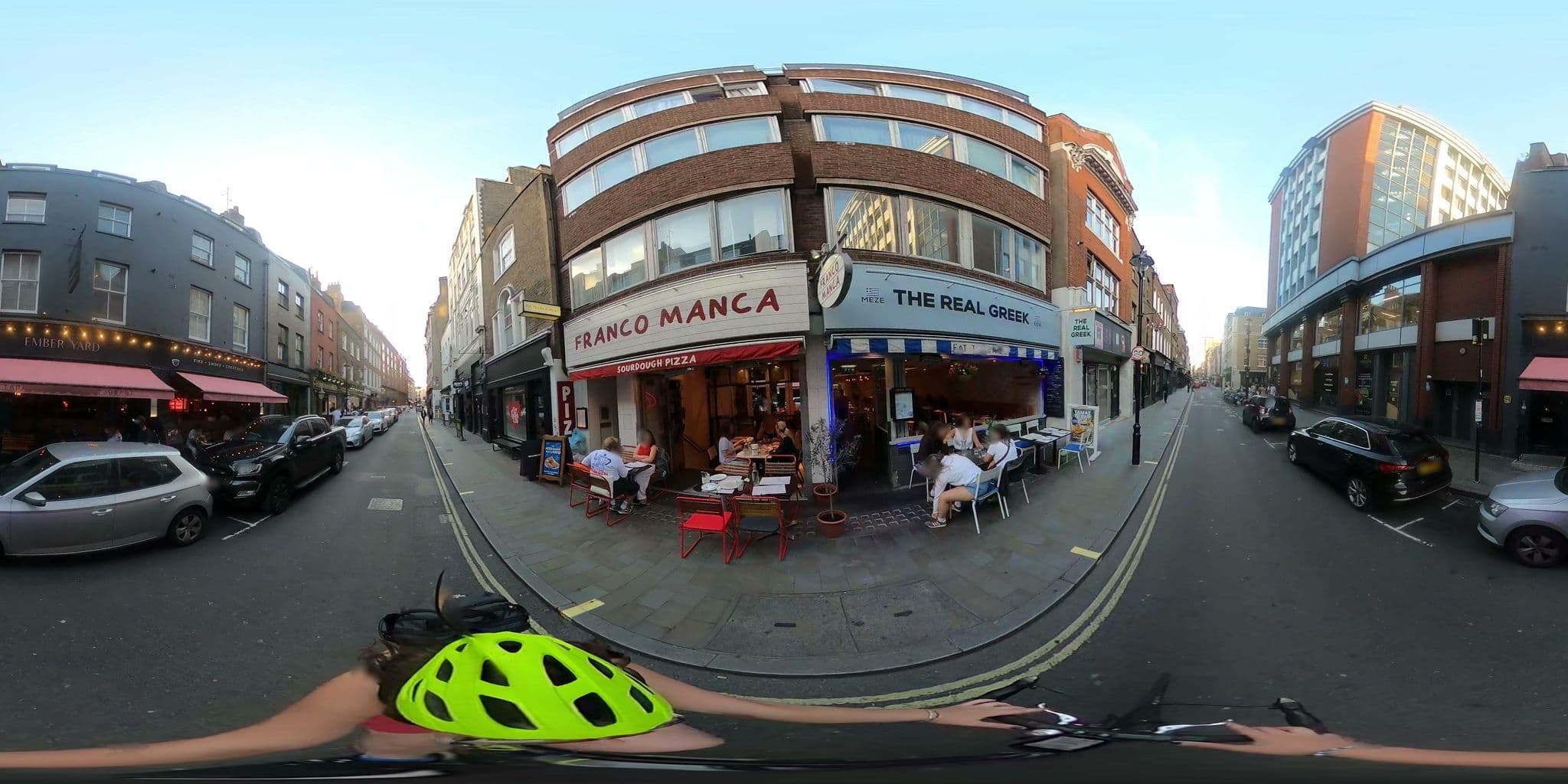Street view near Q Apartments Berwick street, Soho — © cernbyln (CC BY-SA · Mapillary)
