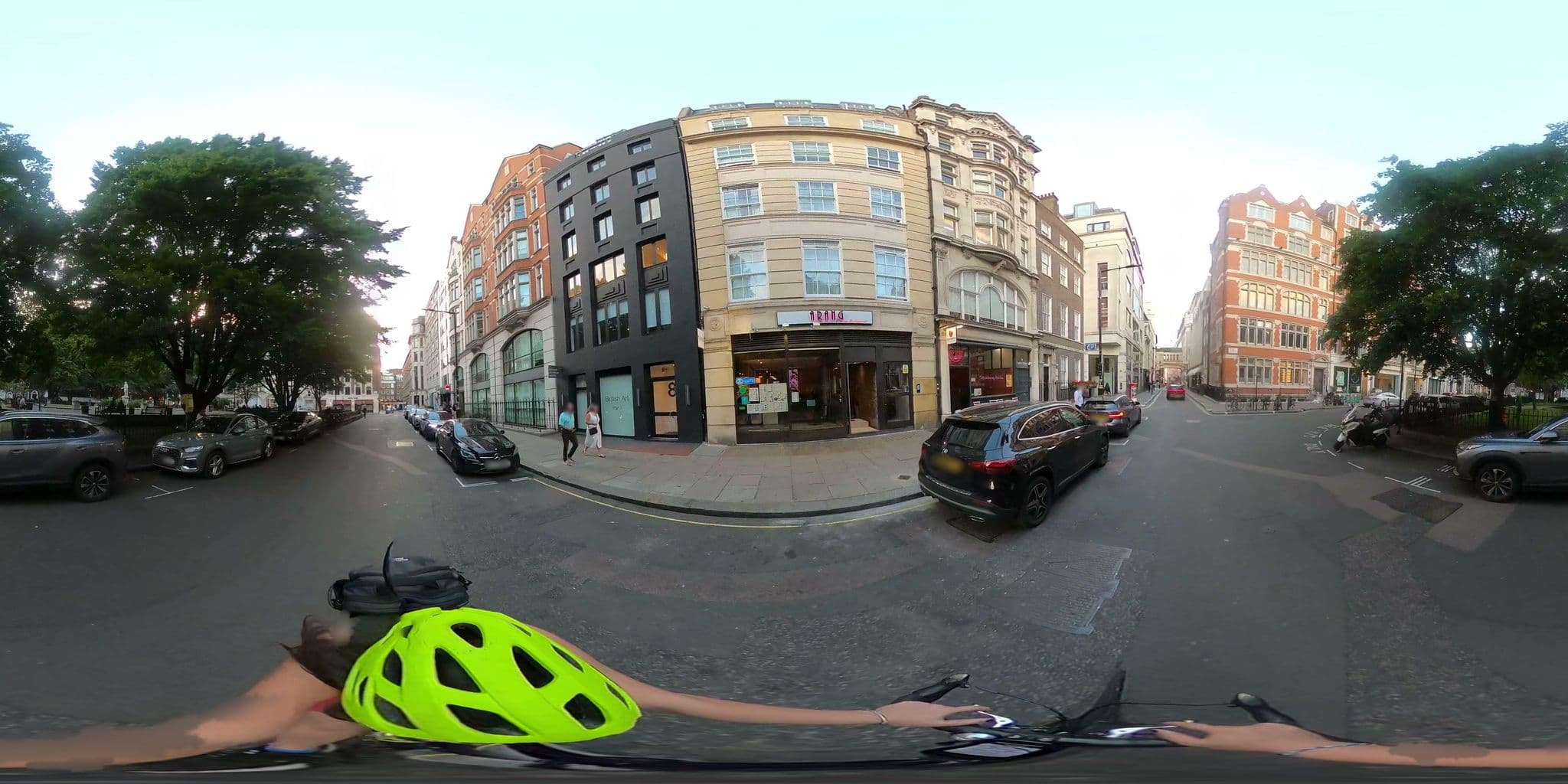 Street view near Valet Apartments Golden Square, Soho — © cernbyln (CC BY-SA · Mapillary)