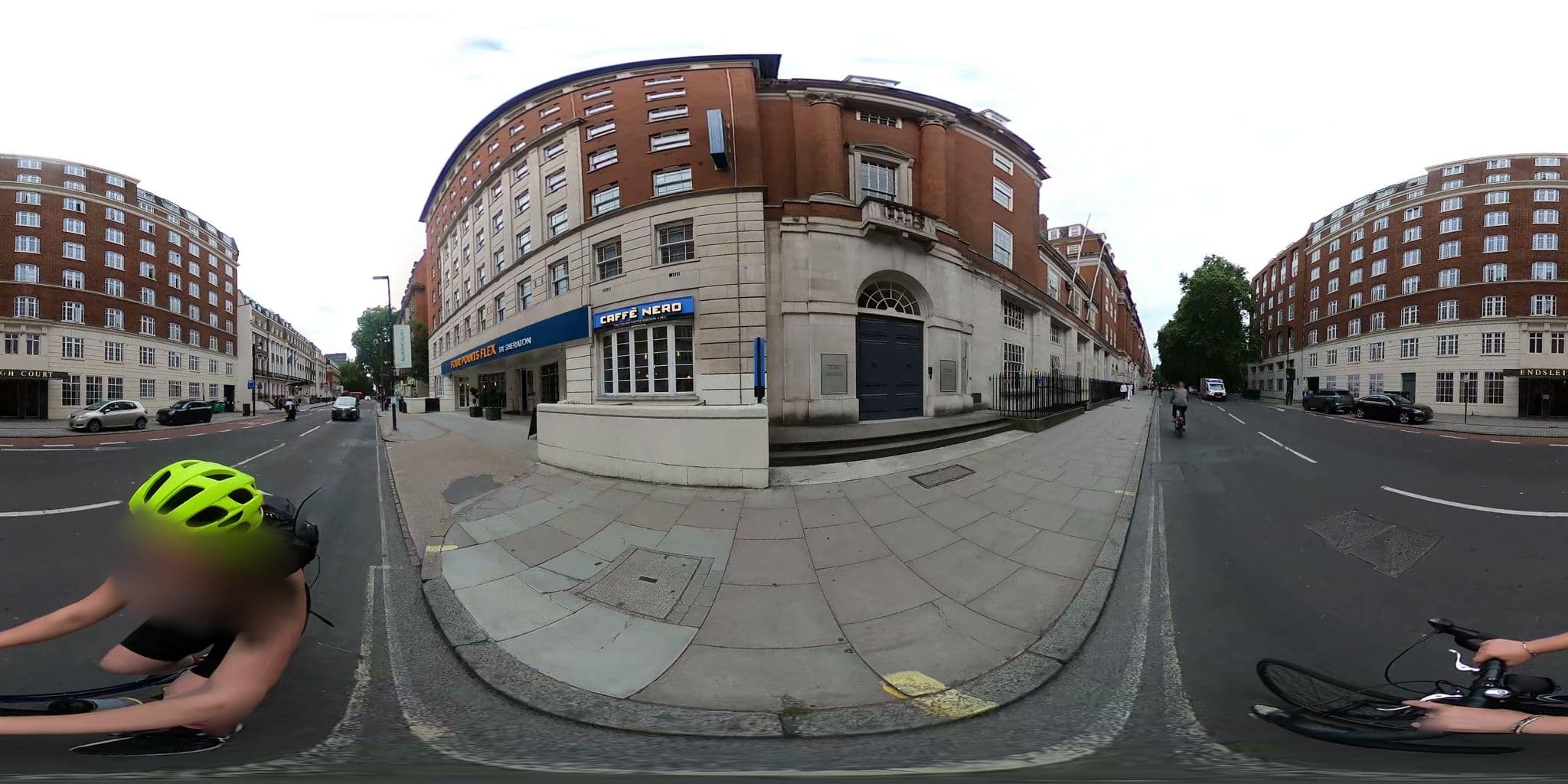 Street view near County Hotel, King's Cross — © cernbyln (CC BY-SA · Mapillary)