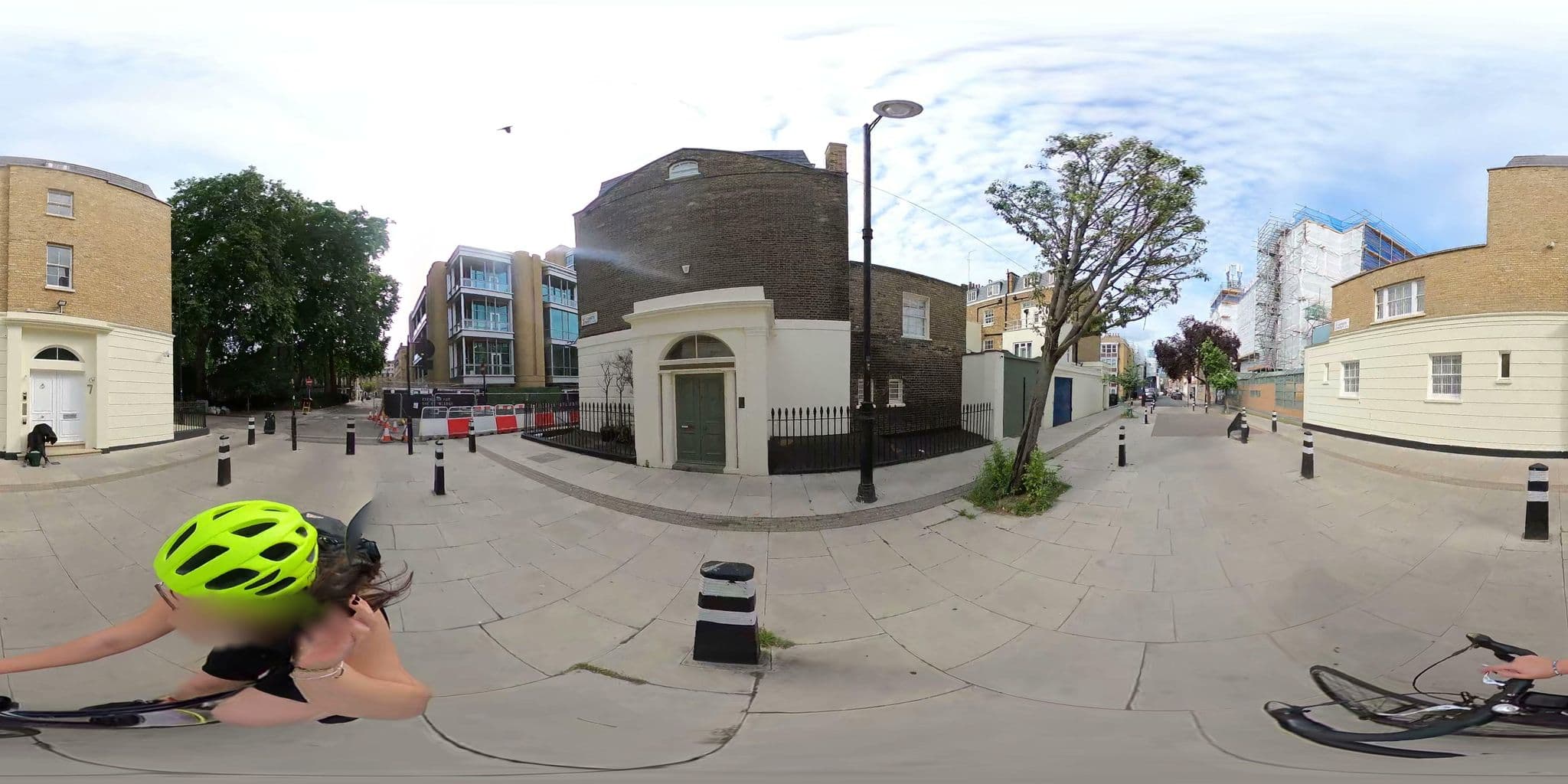Street view near Seven Aparts, King's Cross — © cernbyln (CC BY-SA · Mapillary)