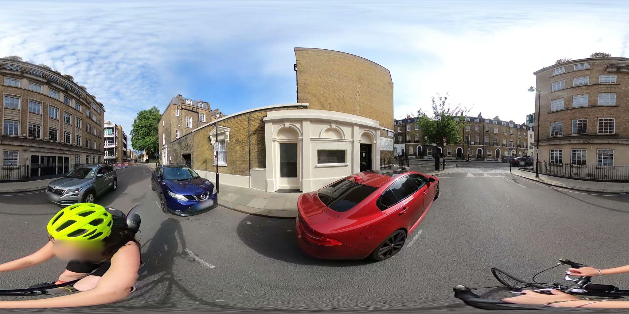 Street view near room 20, King's Cross — © cernbyln (CC BY-SA · Mapillary)