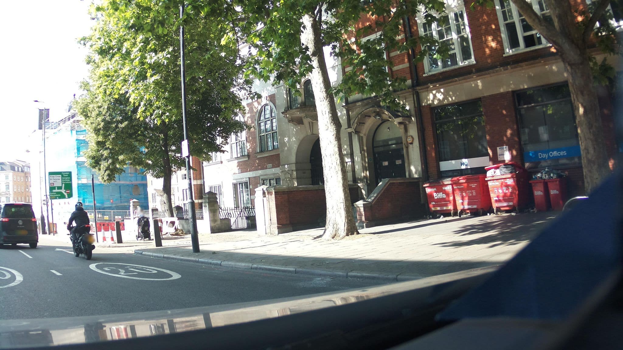 Street view near David Anderton's Dorm Room, King's Cross — © southglos (CC BY-SA · Mapillary)