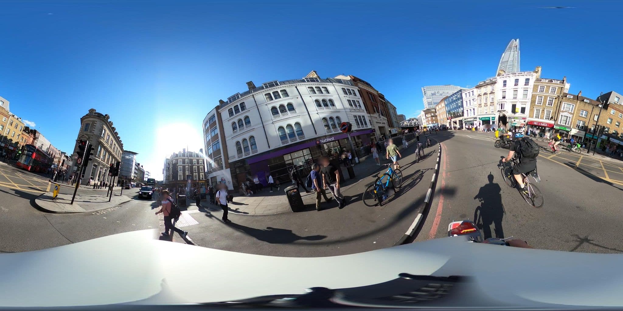 Street view near Guxiang 20 Club Hotel Beijing, City of London — © NatchaponJ (CC BY-SA · Mapillary)