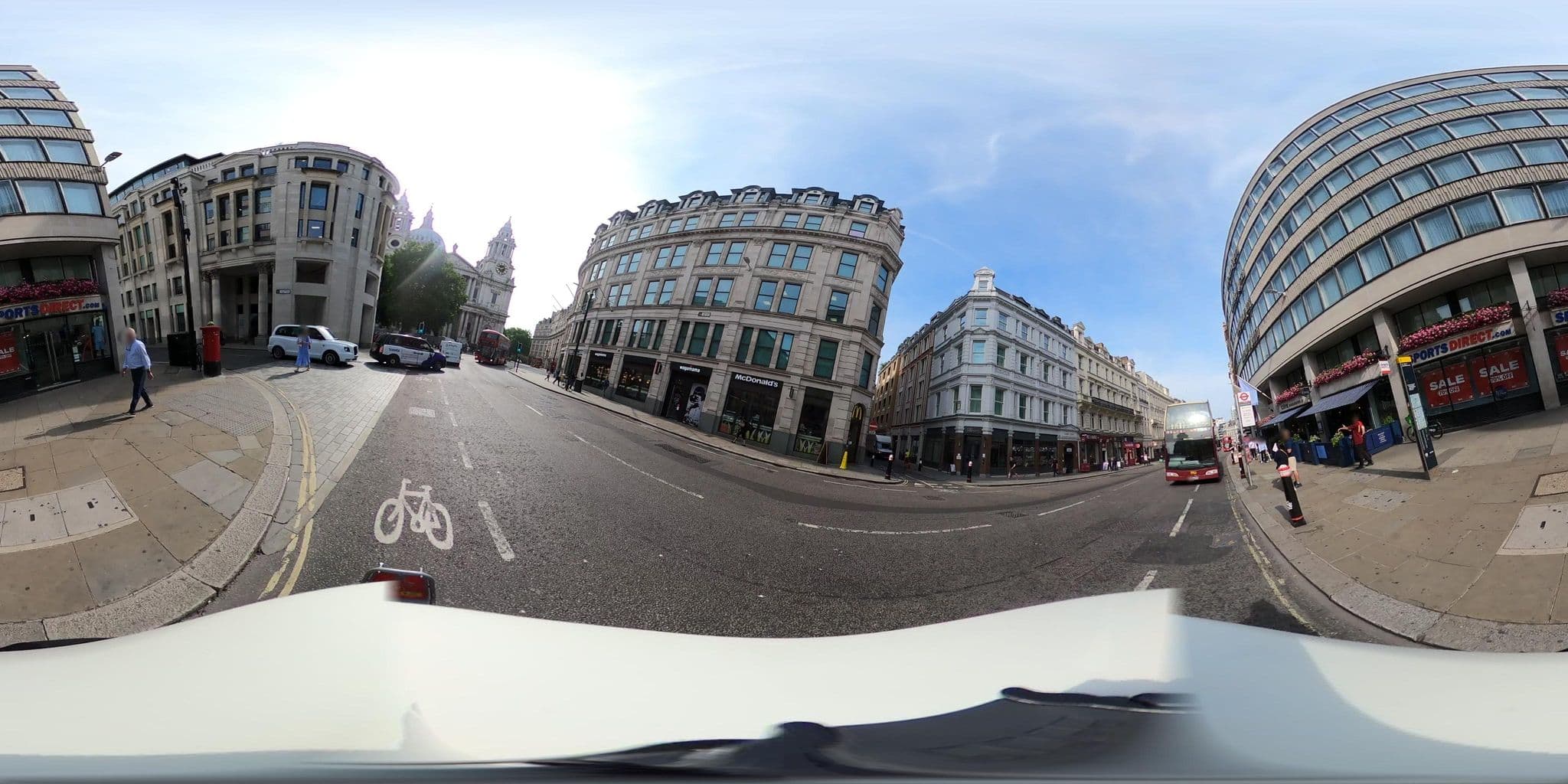 Street view near Leonardo Royal Hotel Suites, City of London — © NatchaponJ (CC BY-SA · Mapillary)