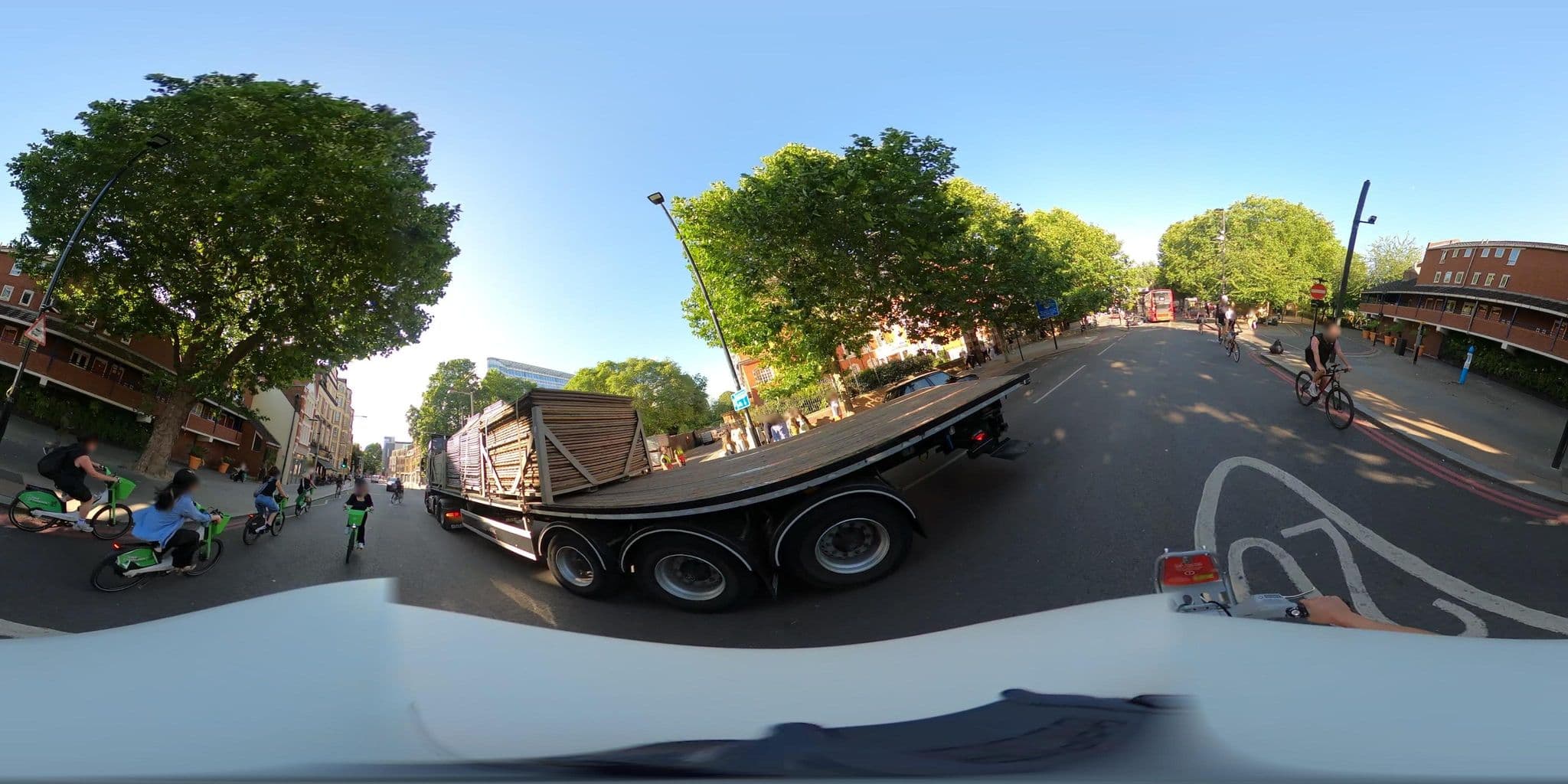 Street view near Claridge Hotel, City of London — © NatchaponJ (CC BY-SA · Mapillary)