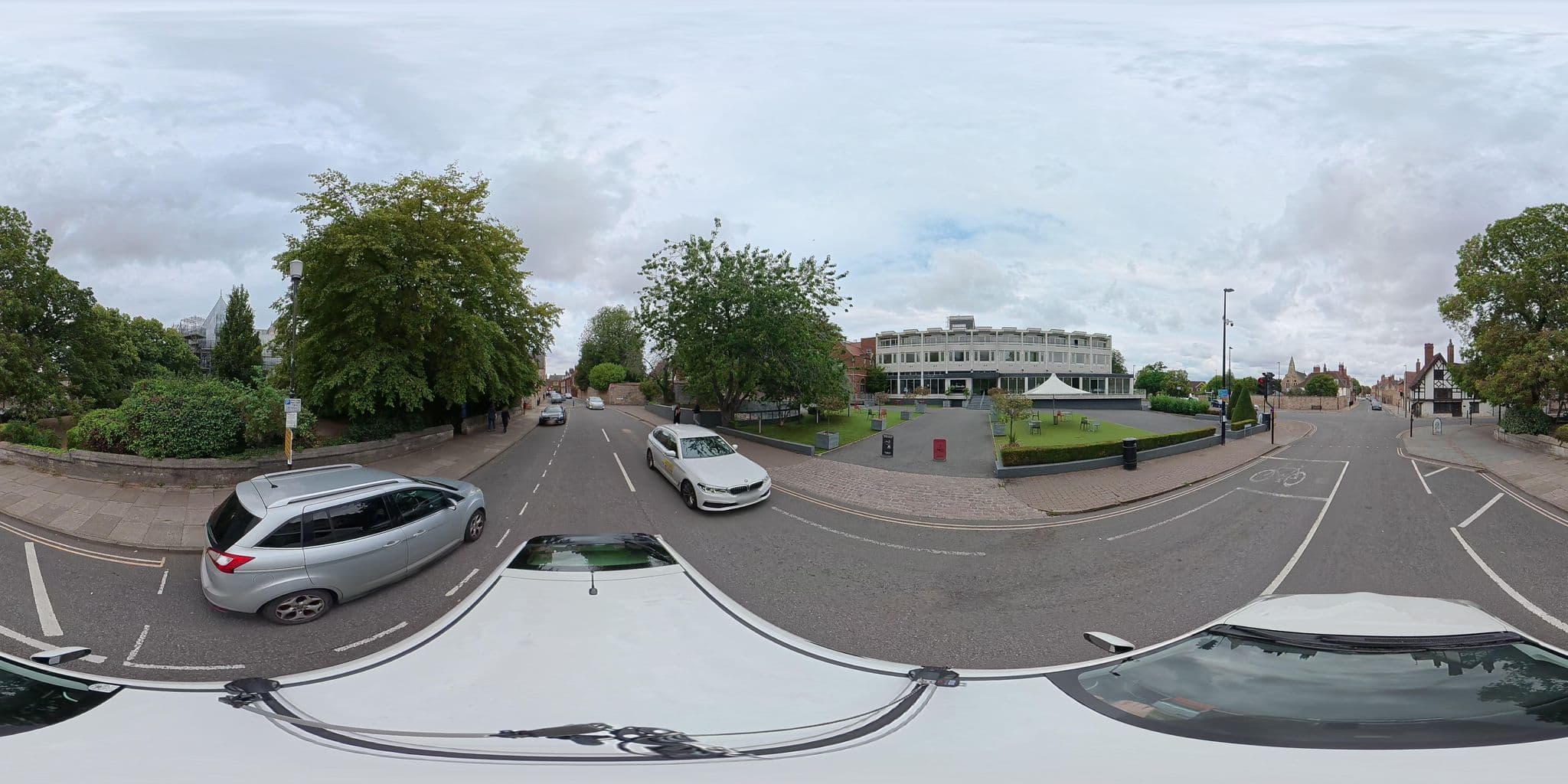 Street view near The Lincoln Eastgate Hotel Limited, Lincoln — © osmplus_org (CC BY-SA · Mapillary)